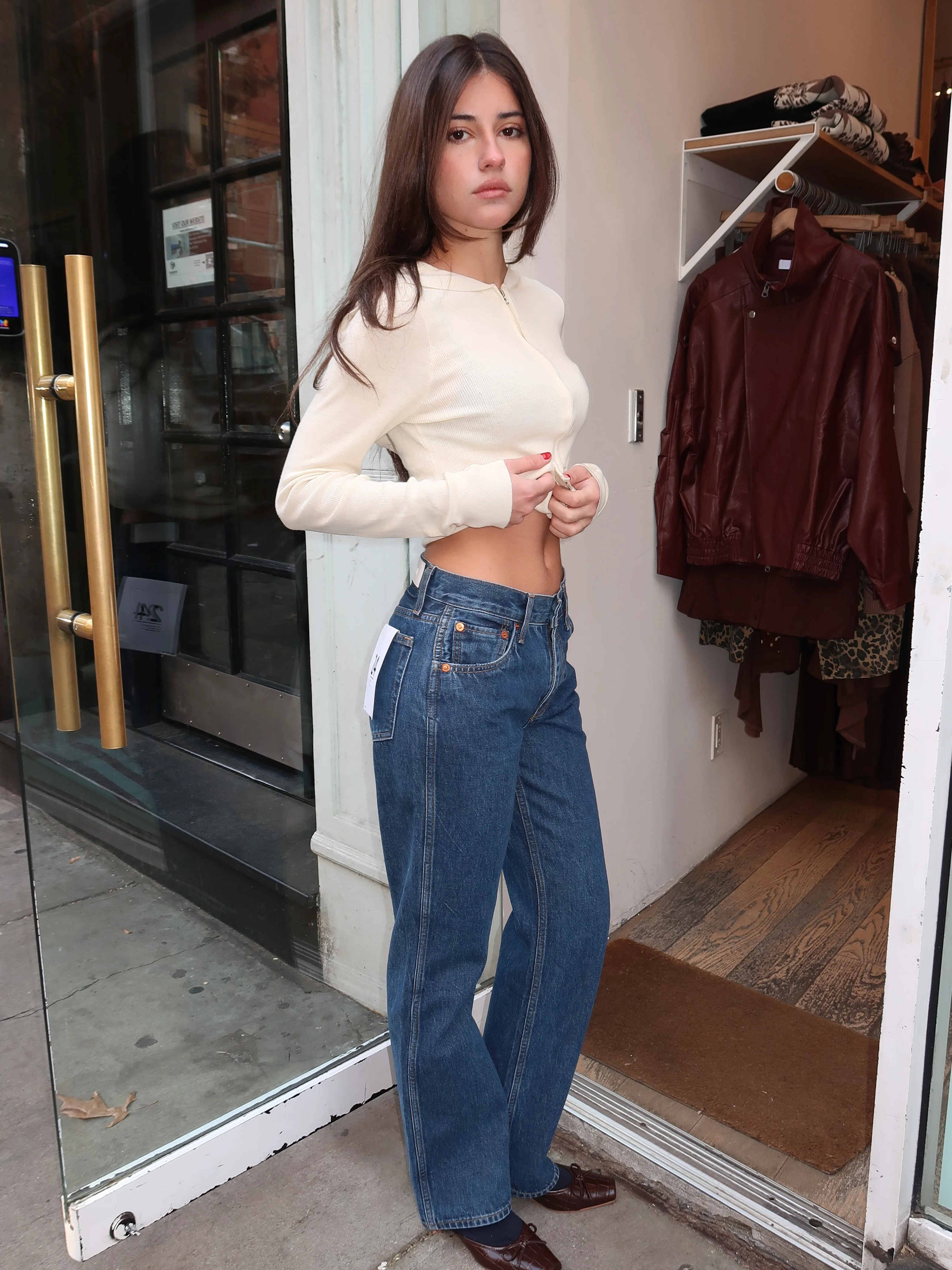 90s Mid Rise Loose in Rustic Indigo - Image 4
