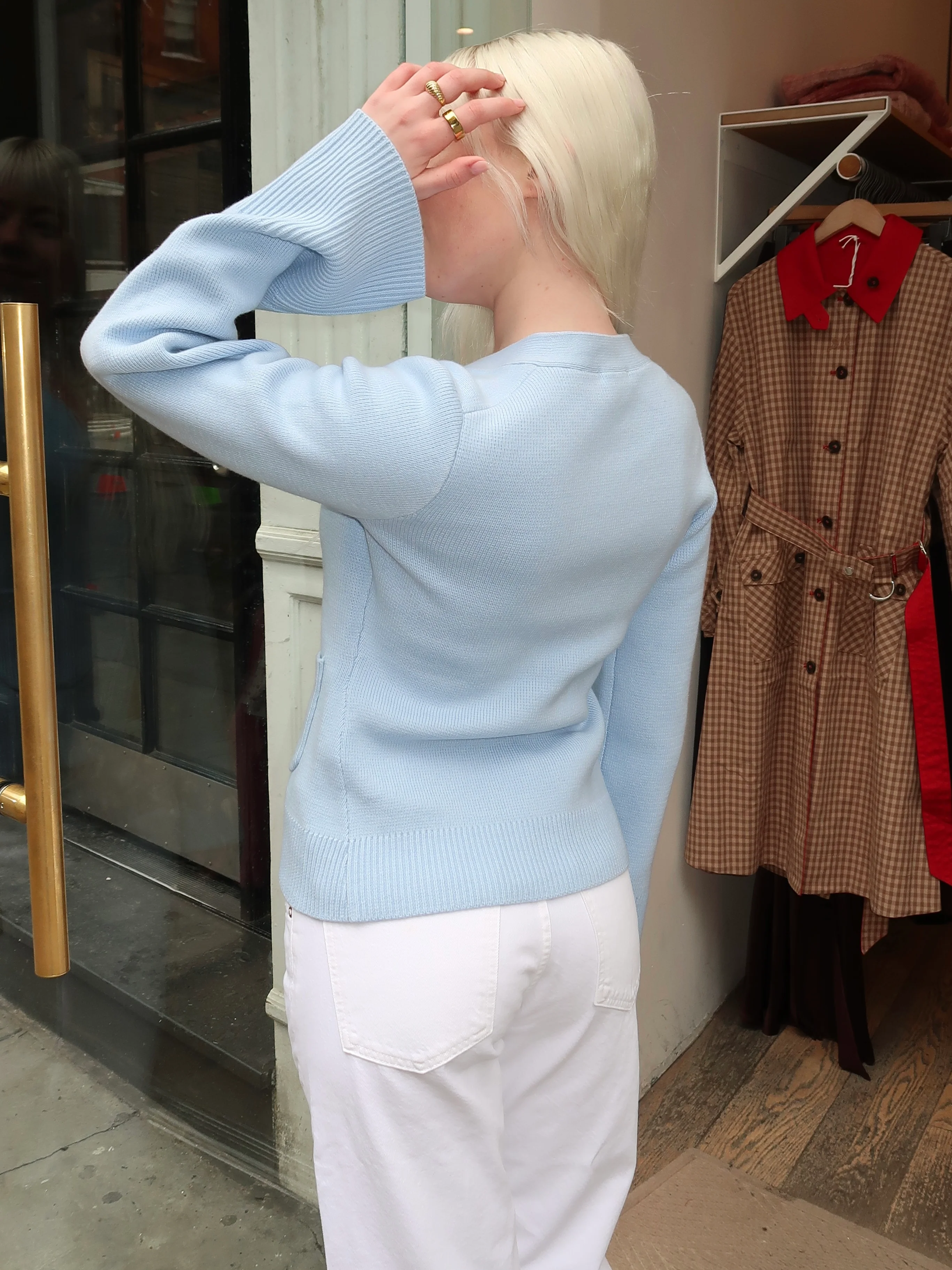 Aeron V-Neck Cardigan in Windsurfer - Image 3