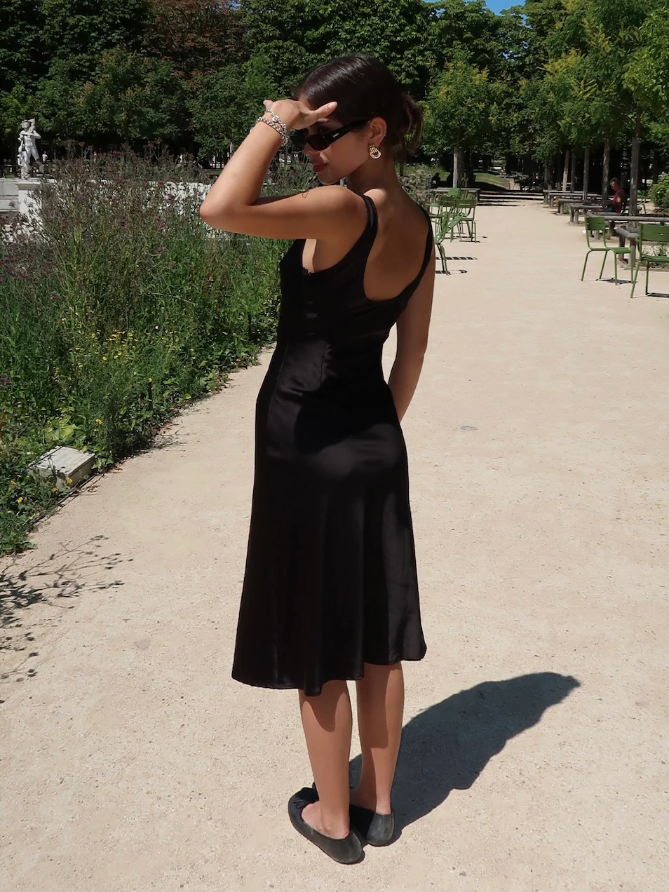 Andie Keyhole Midi Dress in Black - Image 3