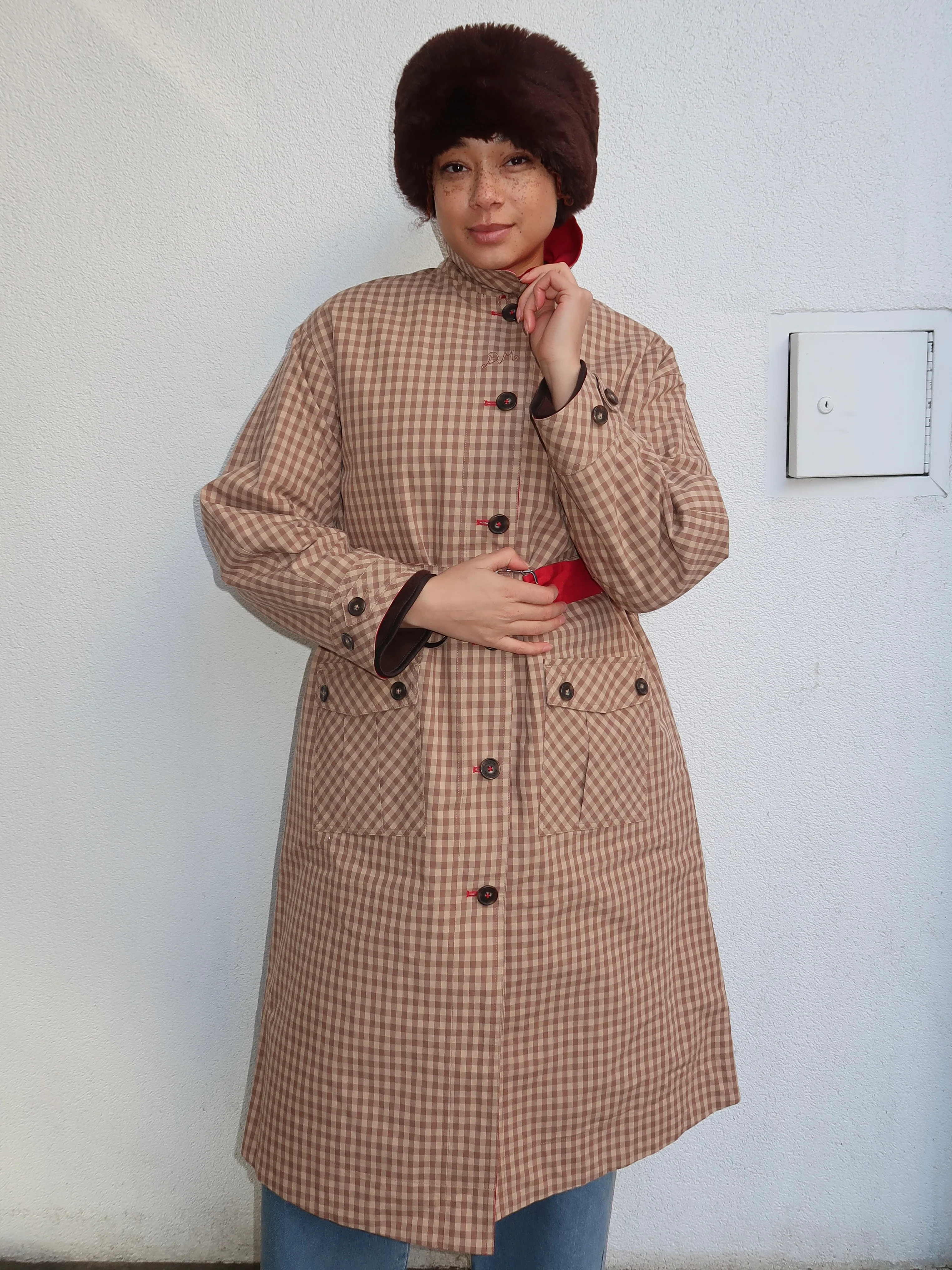 Anja Reversible Honey Trench in Tan/Red - Image 3