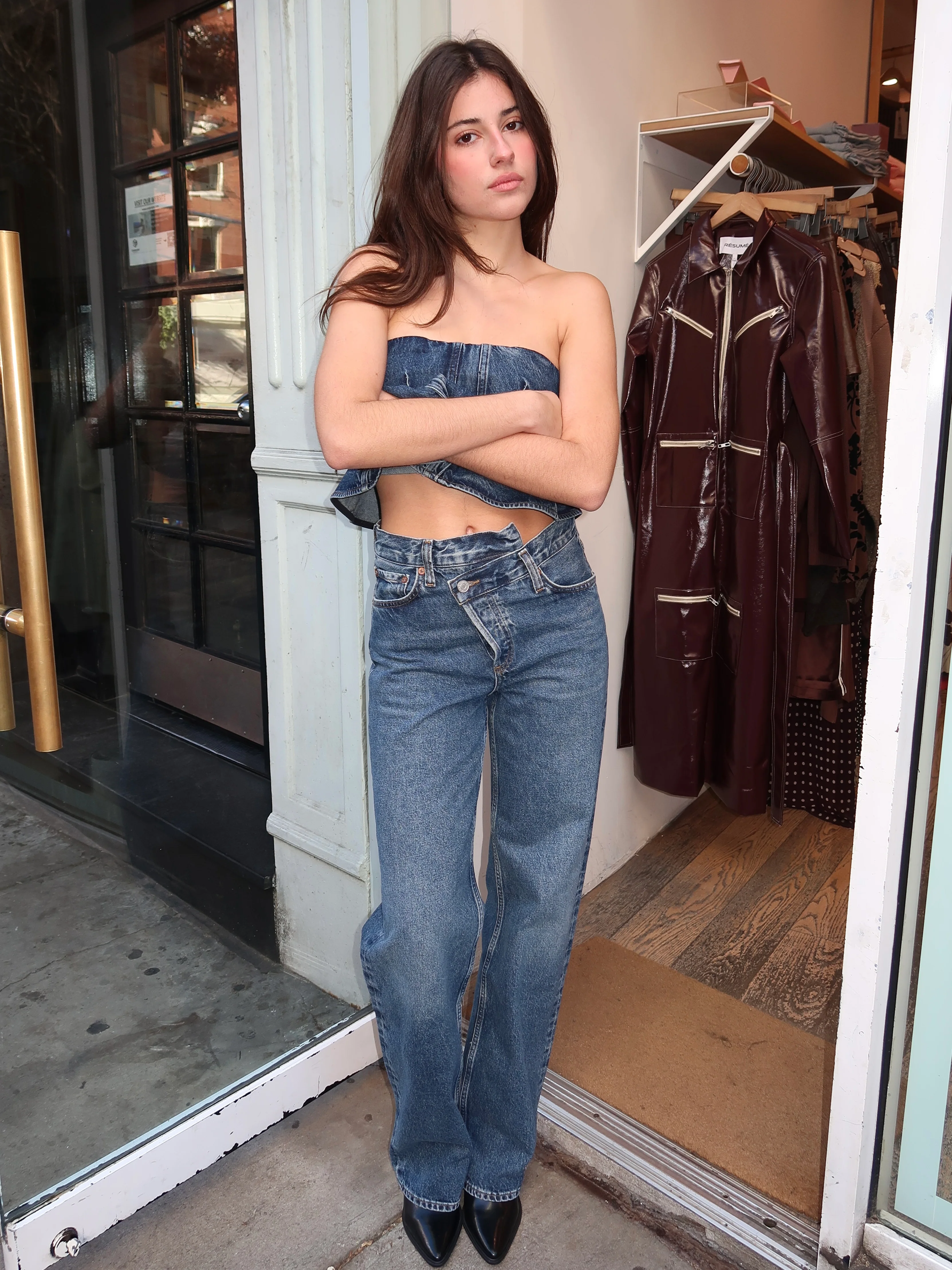 Arc Criss Cross Jean in Form - Image 4