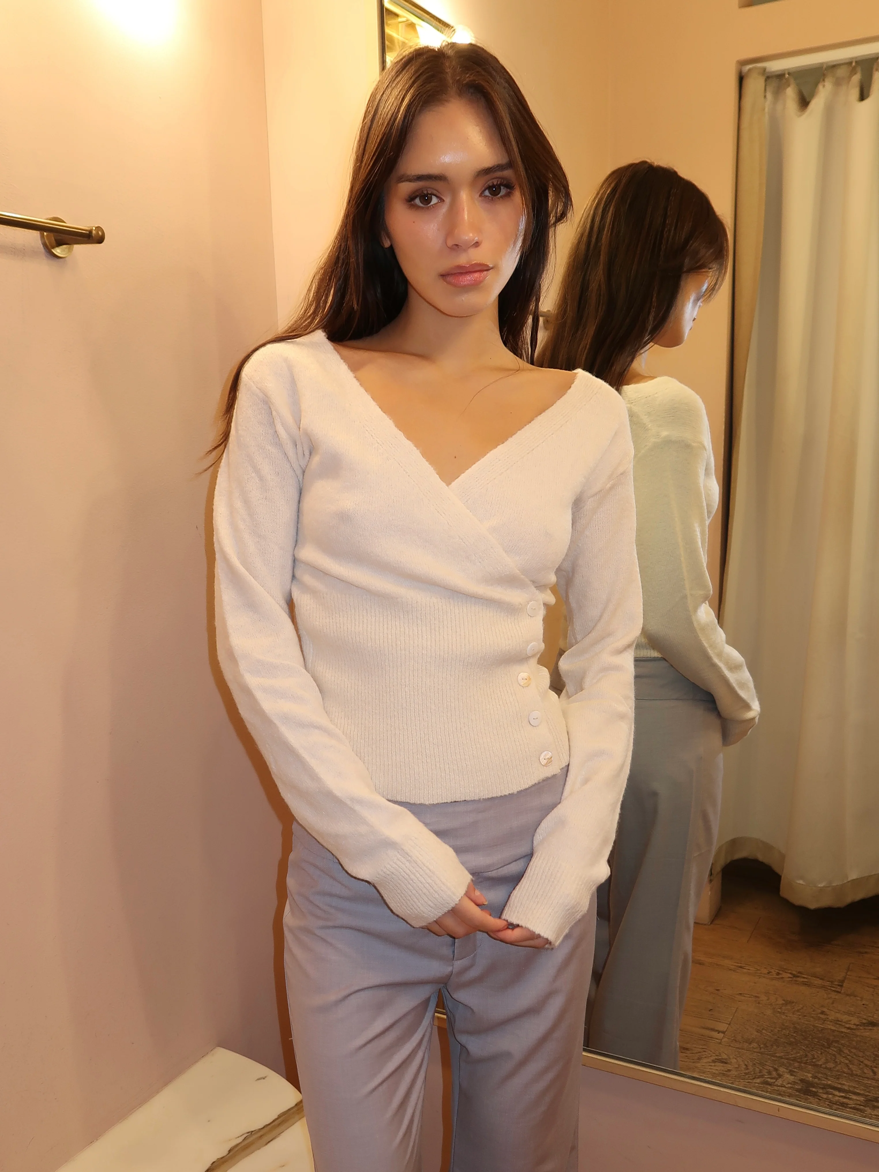 Aspen V-Neck Long Sleeve in Cream - Image 4