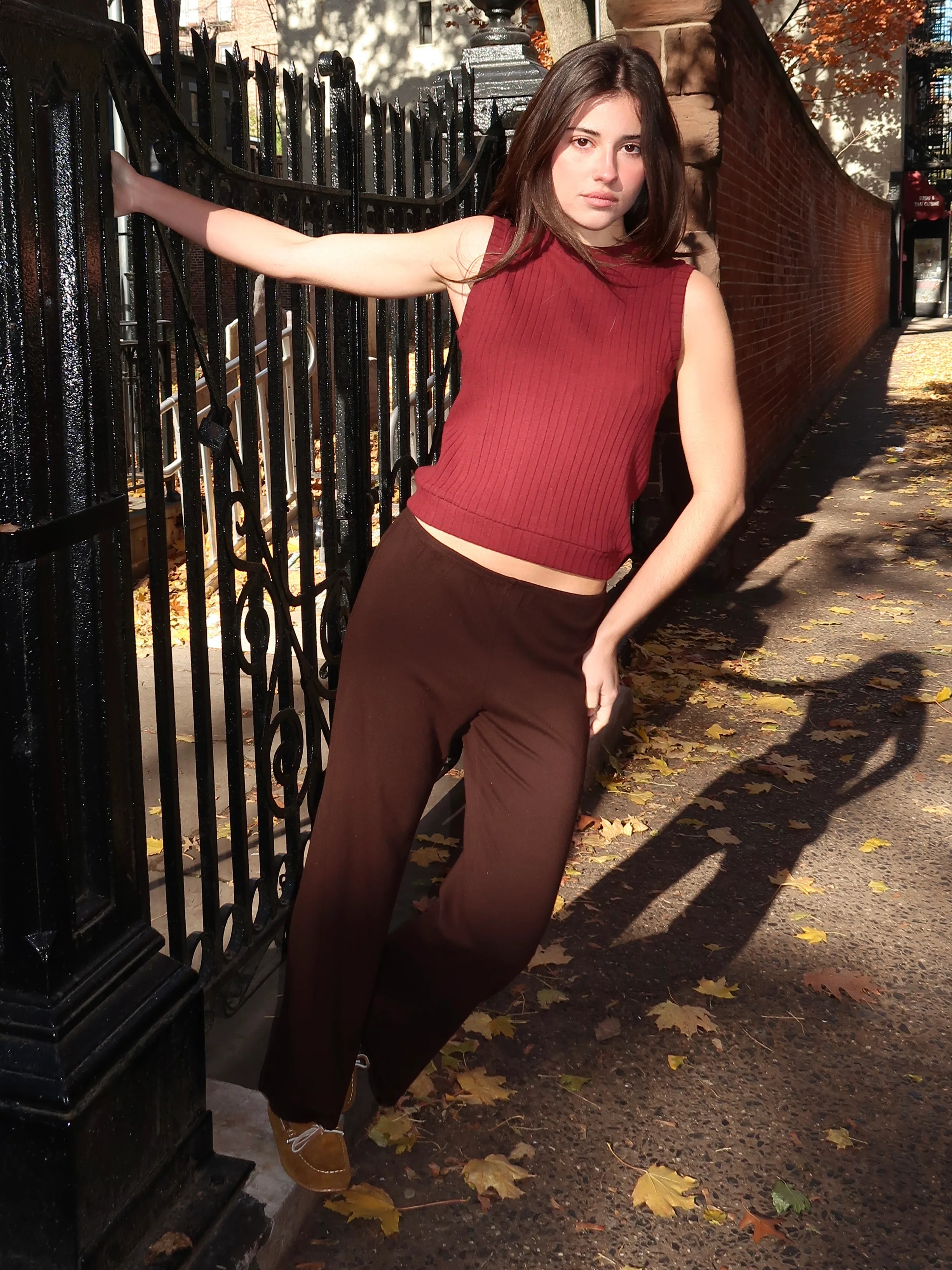 Baby Rib Scallop Pant in Espresso - Image 2