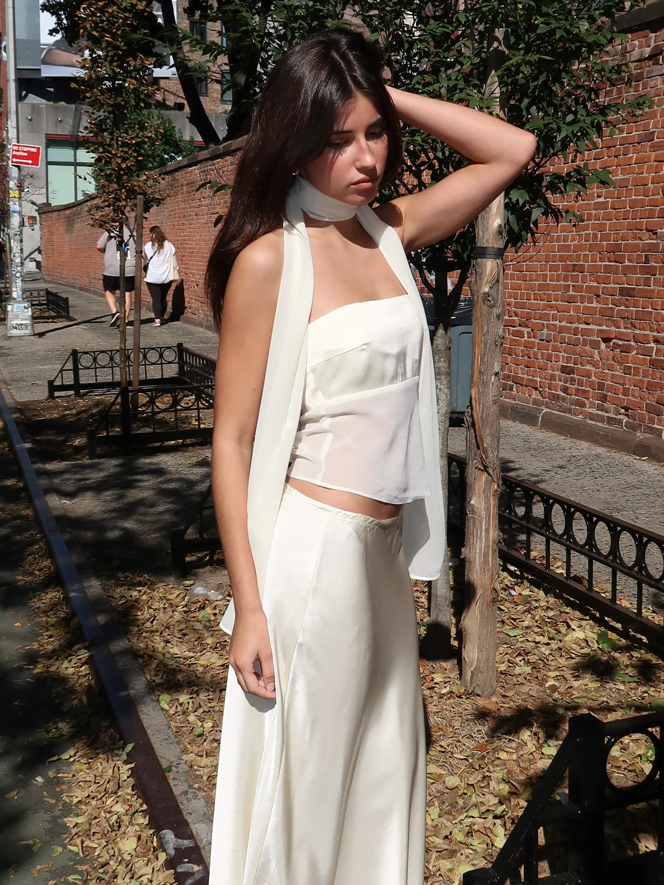 Beso Tube Top in Cream - Image 2