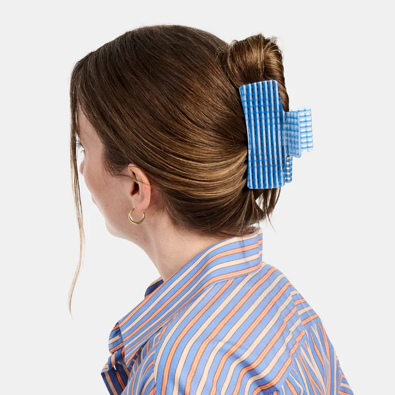Box Claw in Blue Lattice