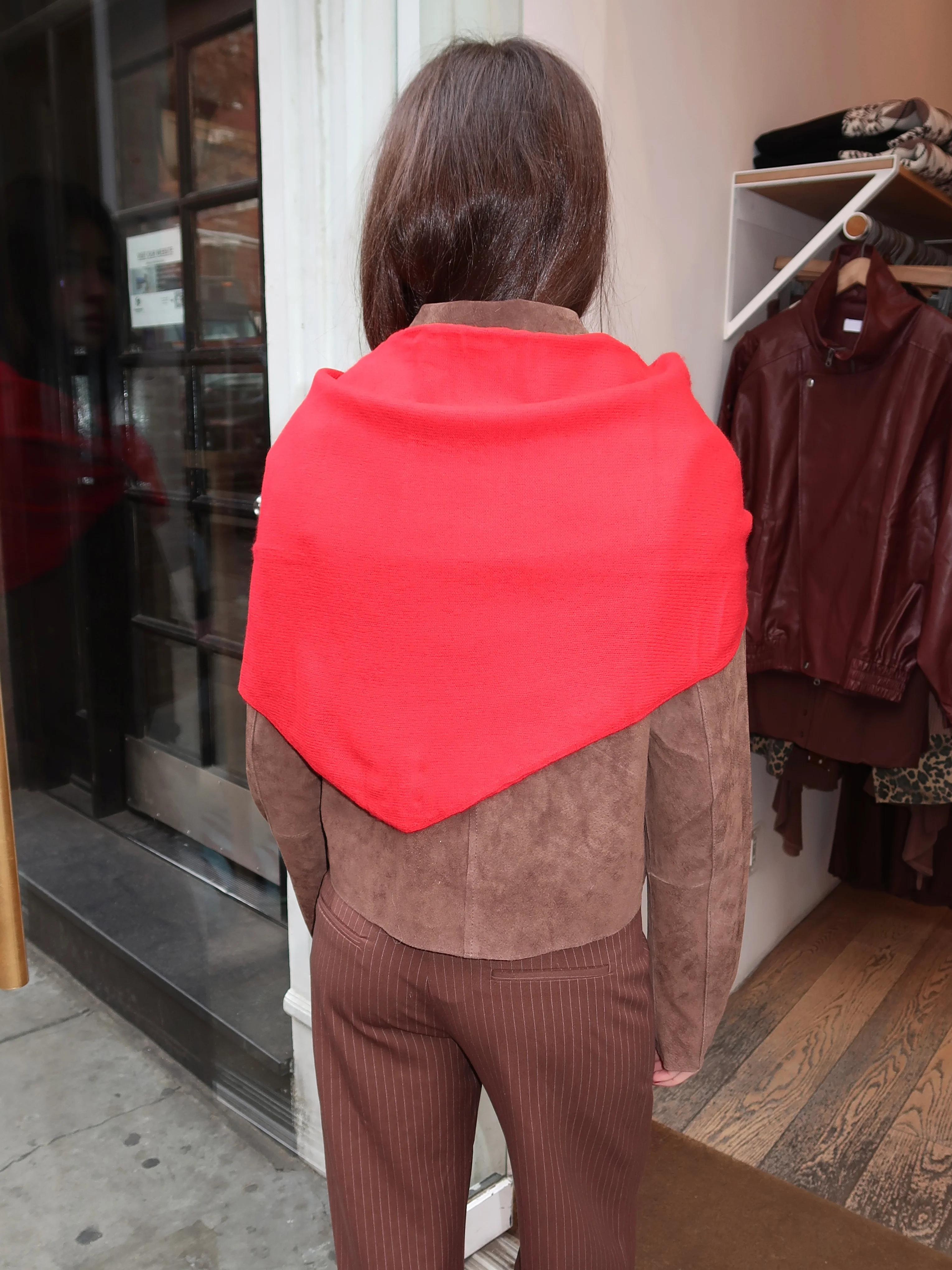 Cashmere Shawl in Red - Image 3