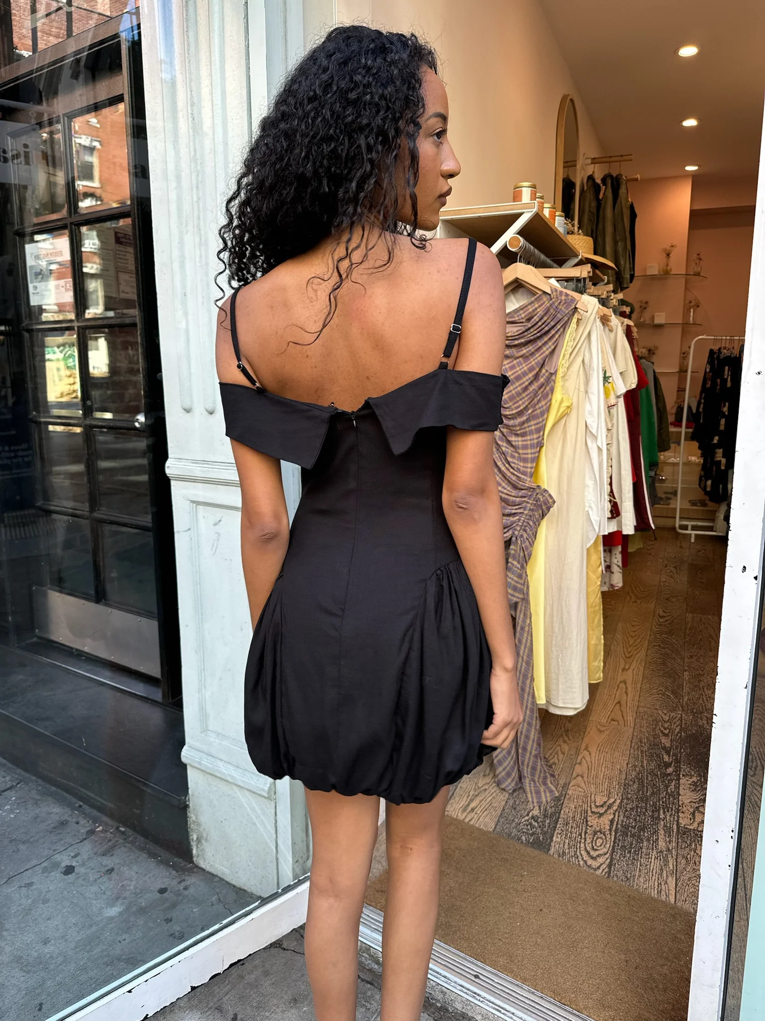 Ceclile Dress in Black - Image 4