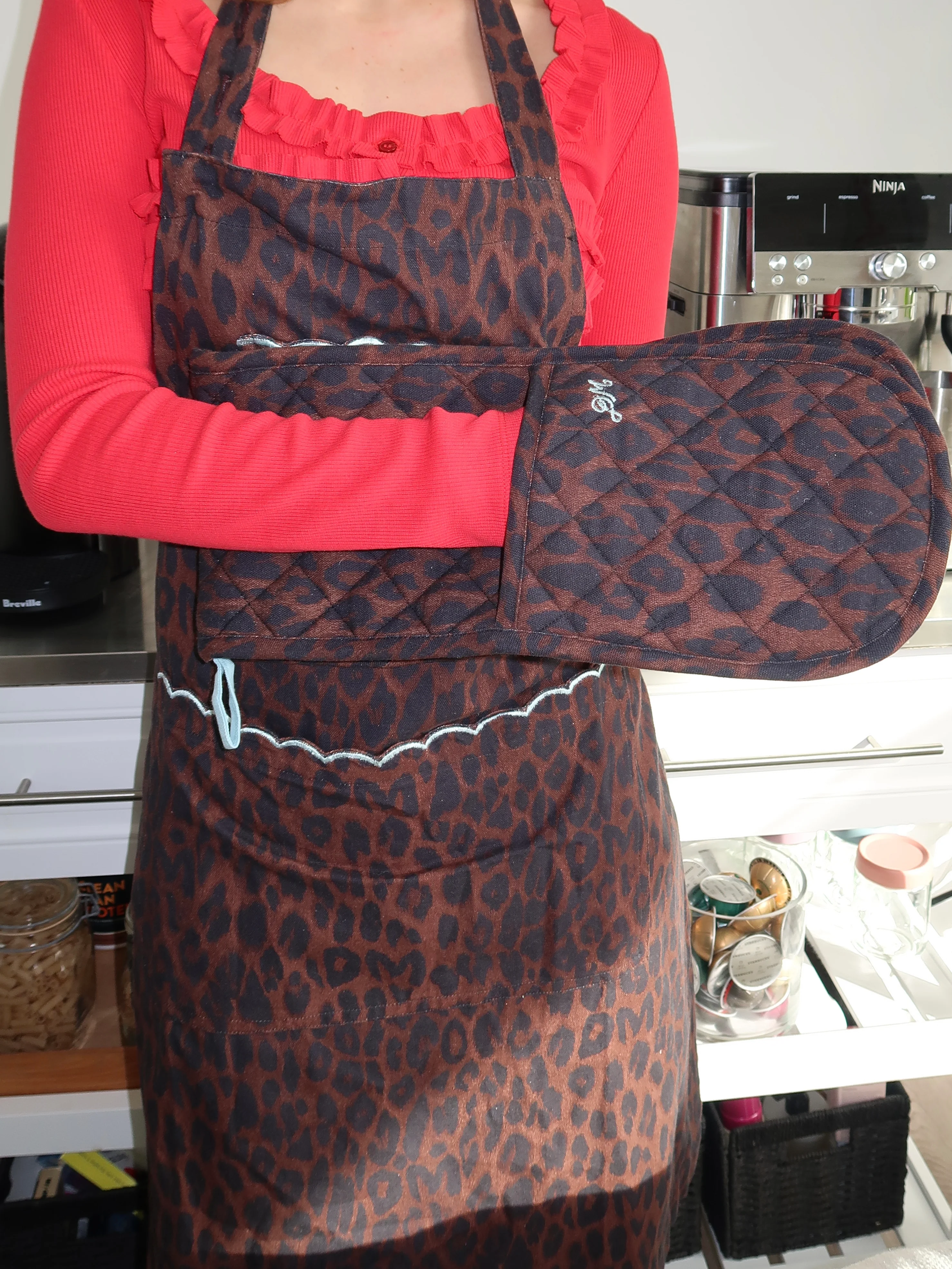 Double Oven Glove in Dark Leopard - Image 3