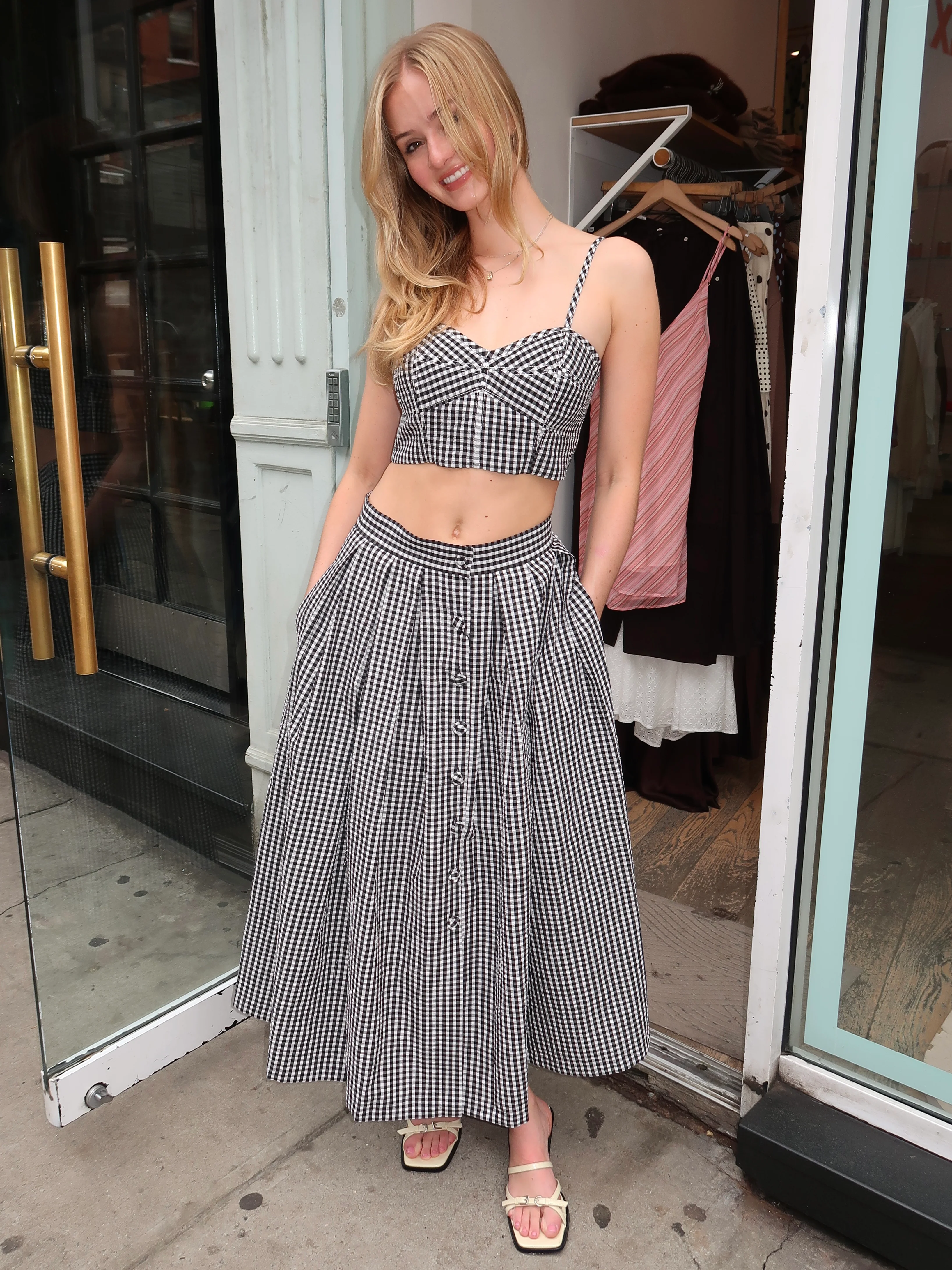 Eva Skirt in Black & White - Image 4