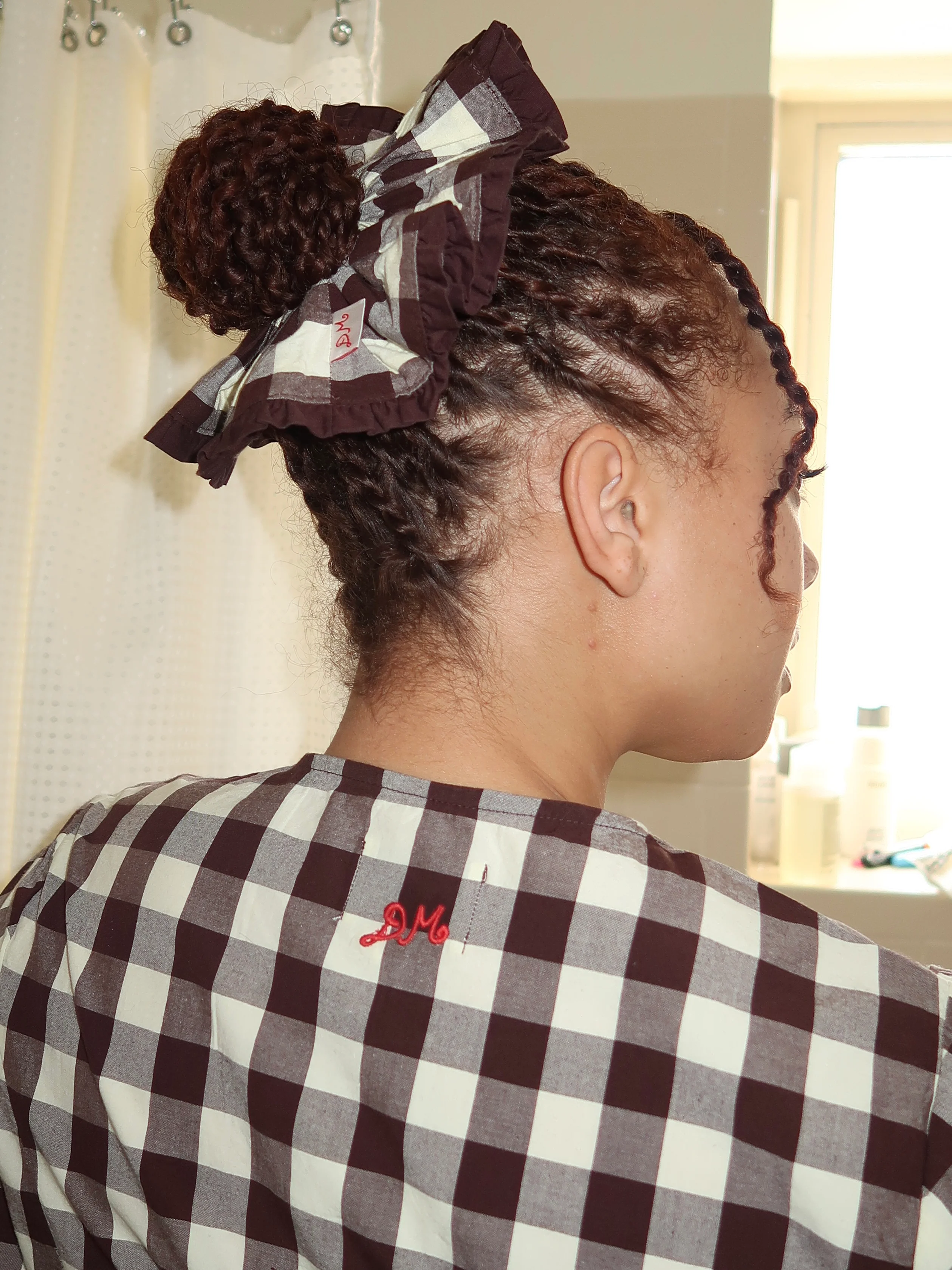 Frill Edge Scrunchie in Butter Gingham - Image 2