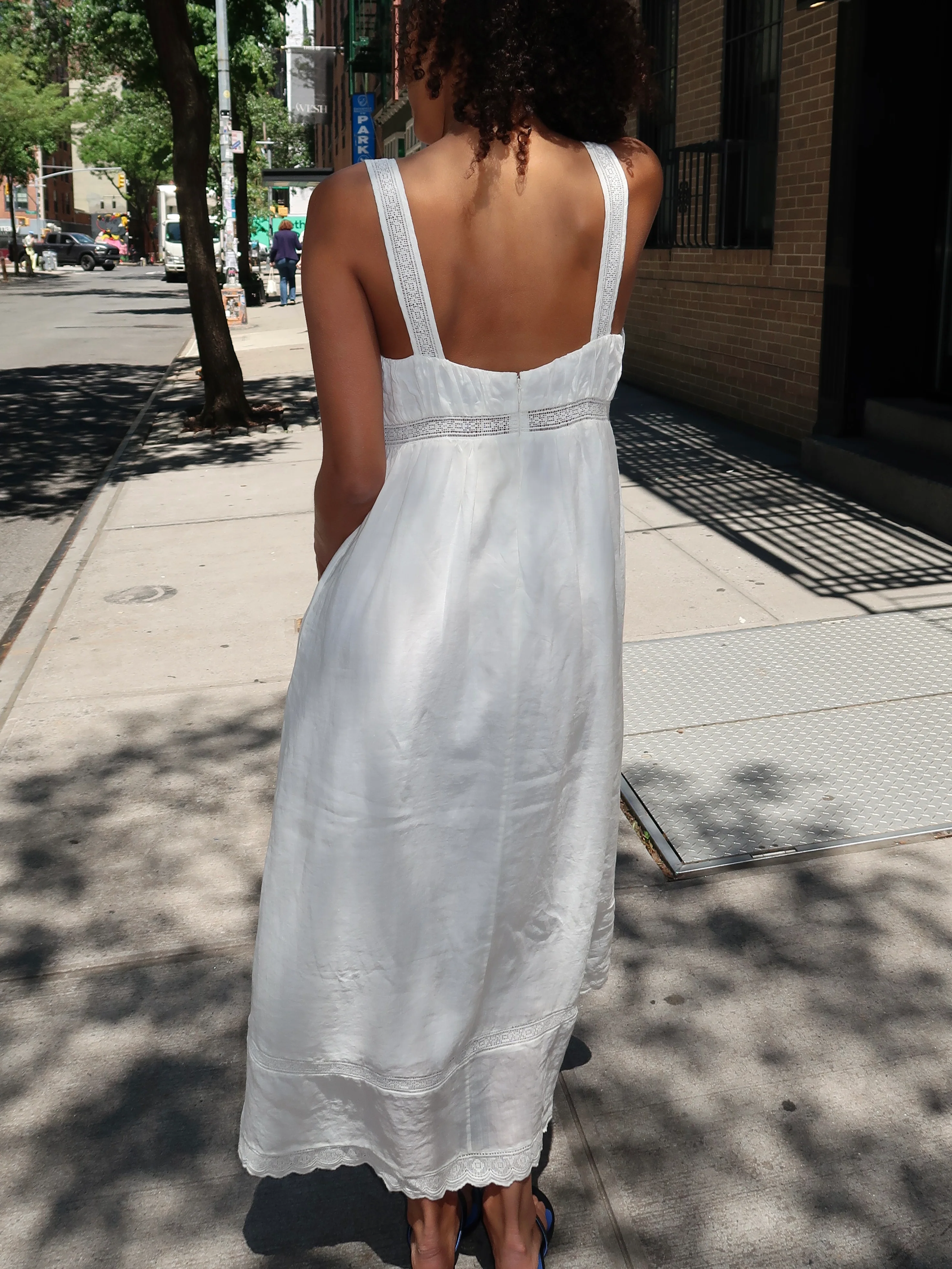 Grace Shift Dress in Vintage White - Image 3