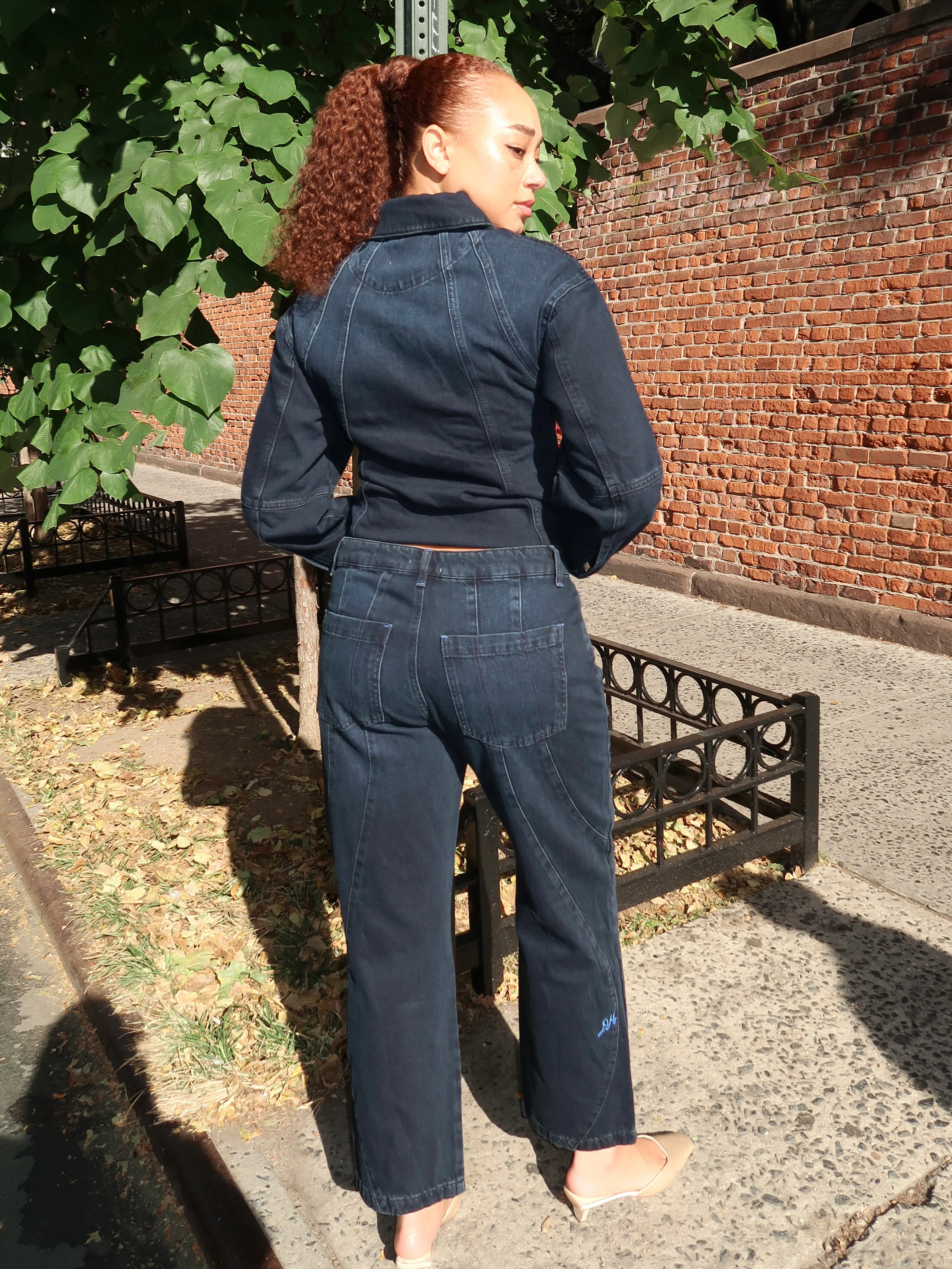 Juli Jeans in Wavy Seams Blue - Image 3