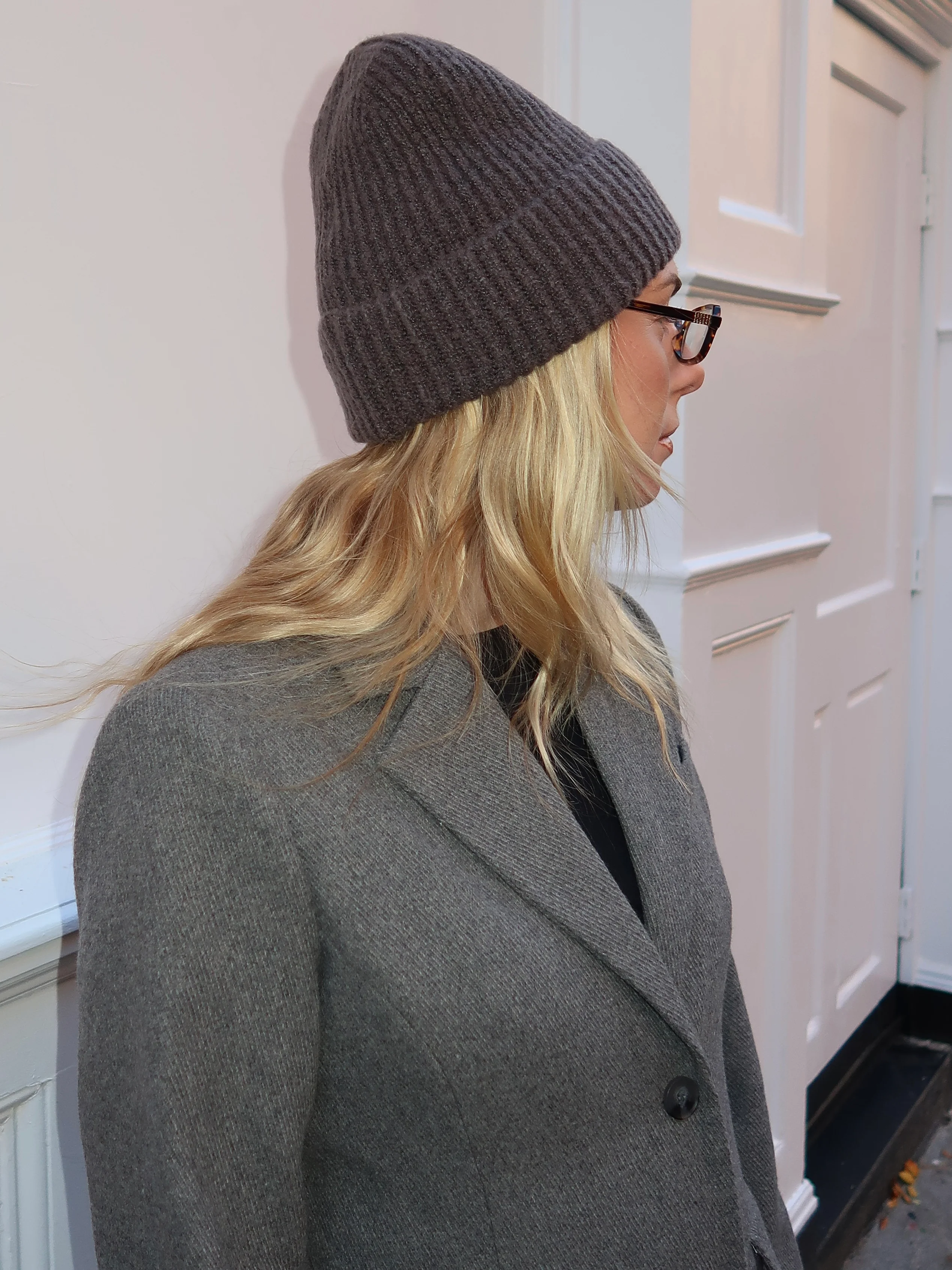 Isalis Arctic Beanie in Charcoal - Image 4