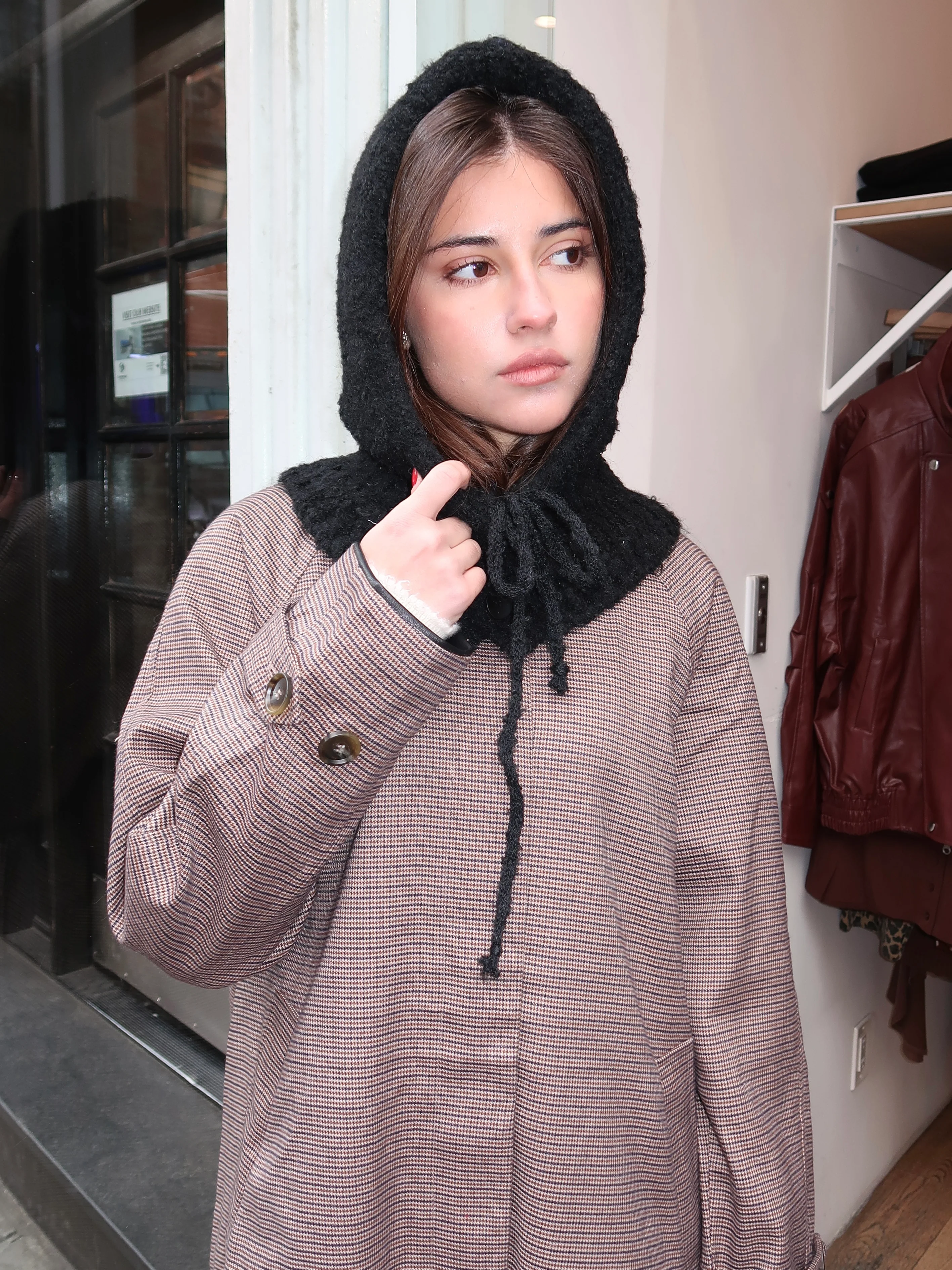 Isalis Balaclava Hood in Black - Image 3