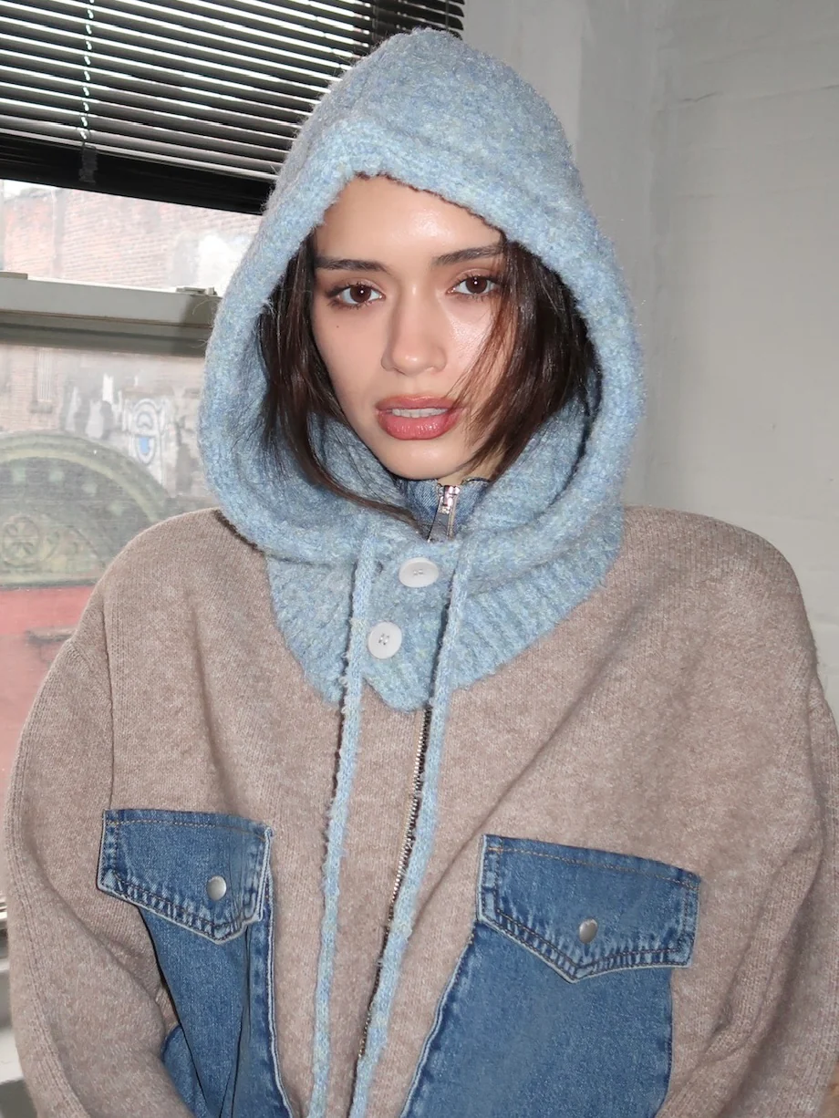 Isalis Balaclava Hood in Robin