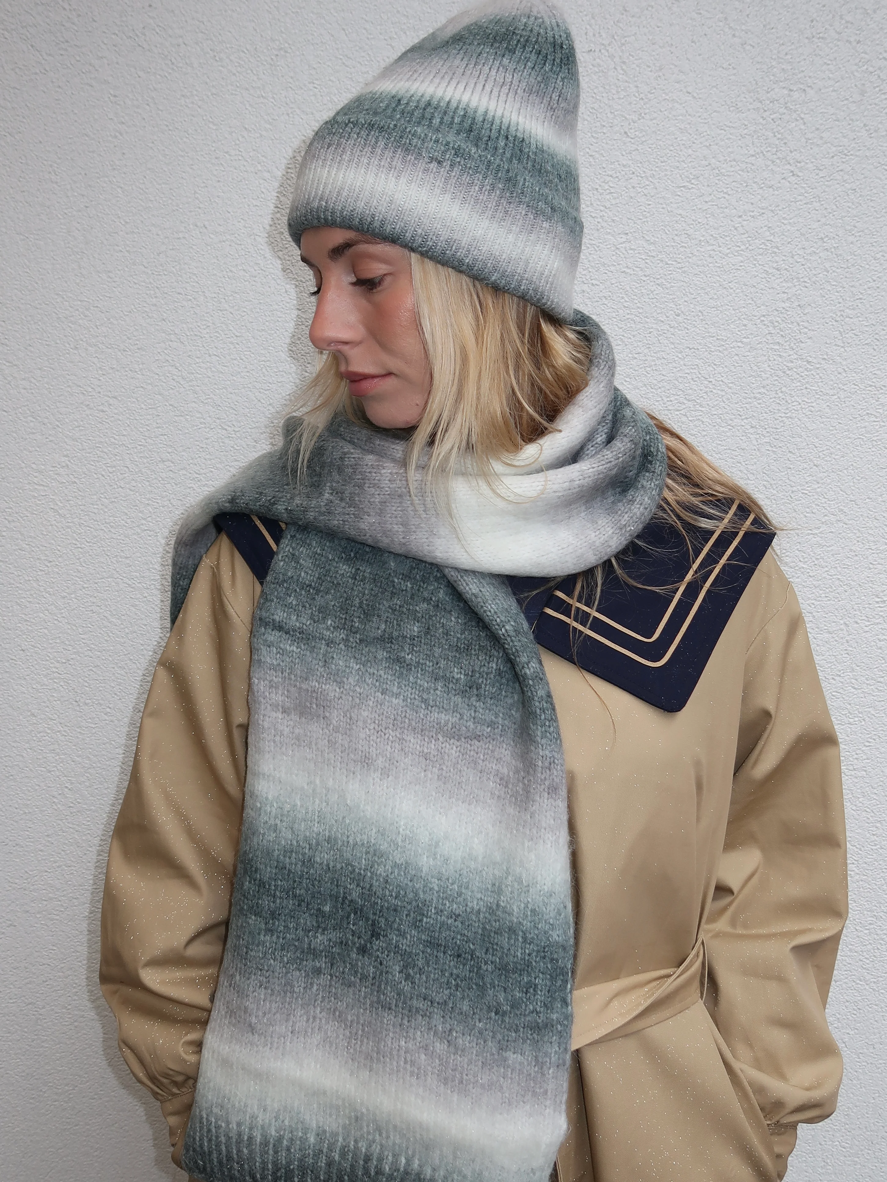 Isalis Sunset Beanie in Grey Multi - Image 4