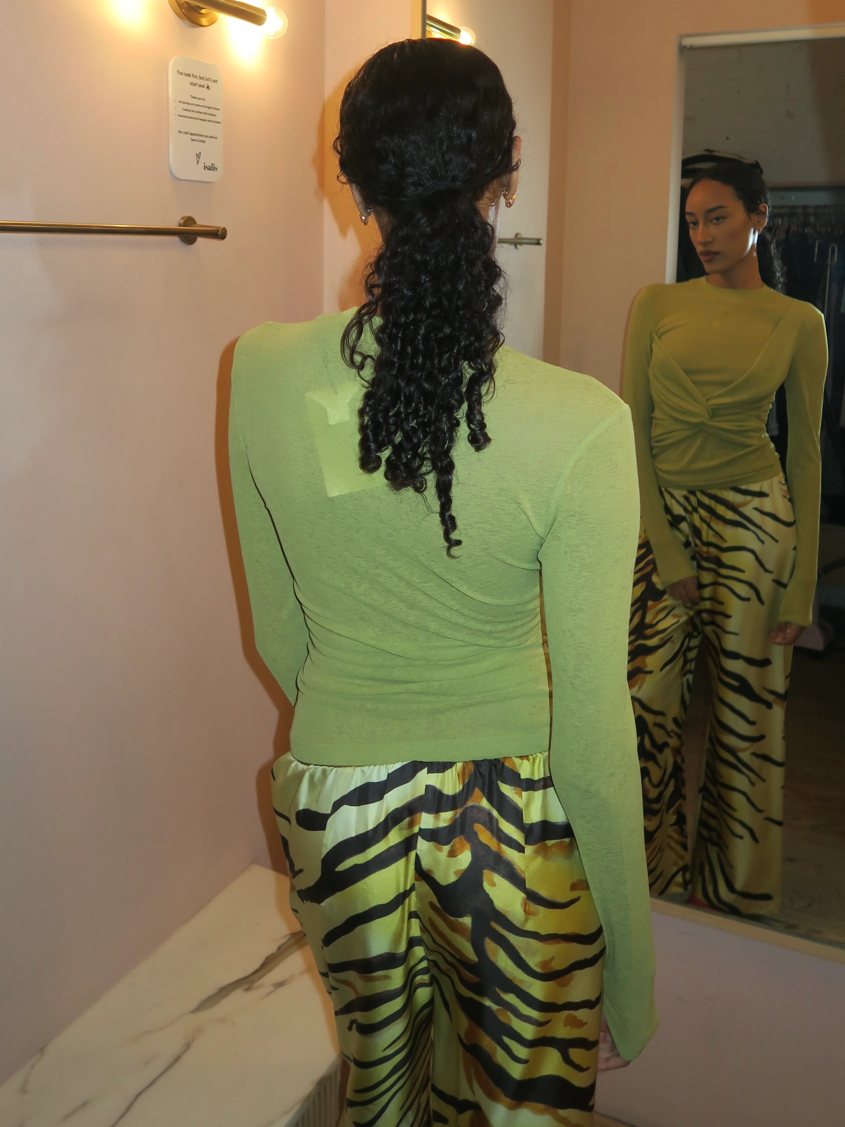 Izolda Top in Pistachio Green - Image 3