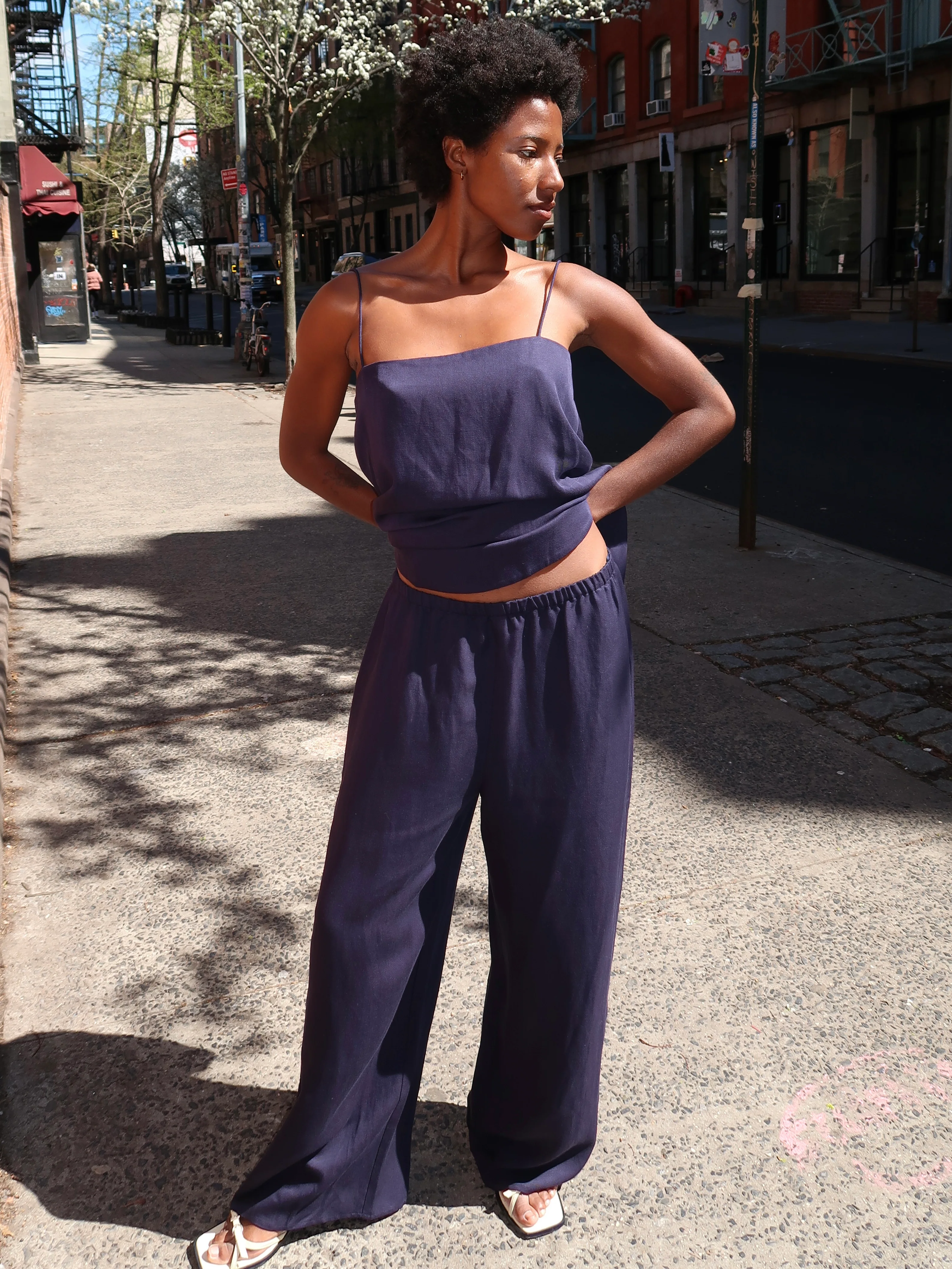 Jensen Pant in Vintage Navy - Image 2