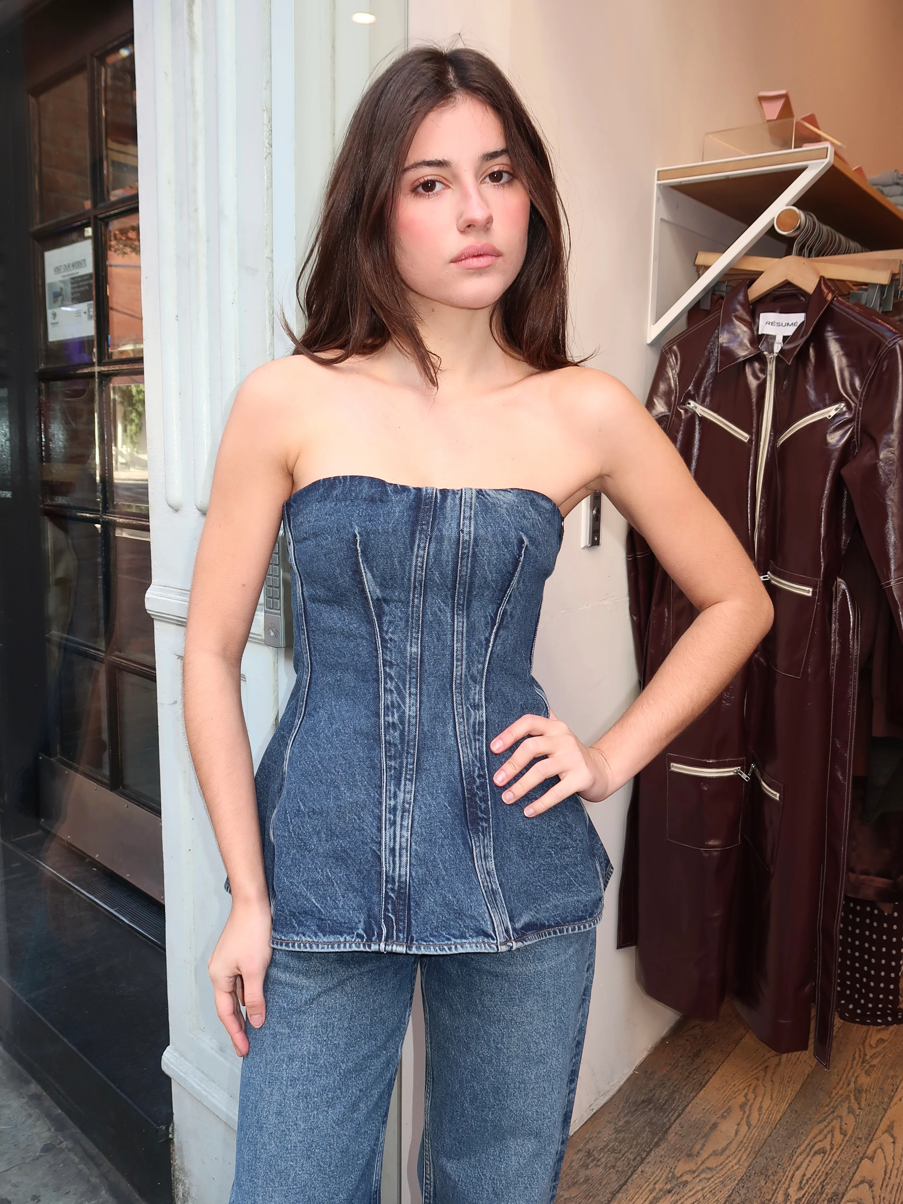 Lara Corset in Form - Image 2