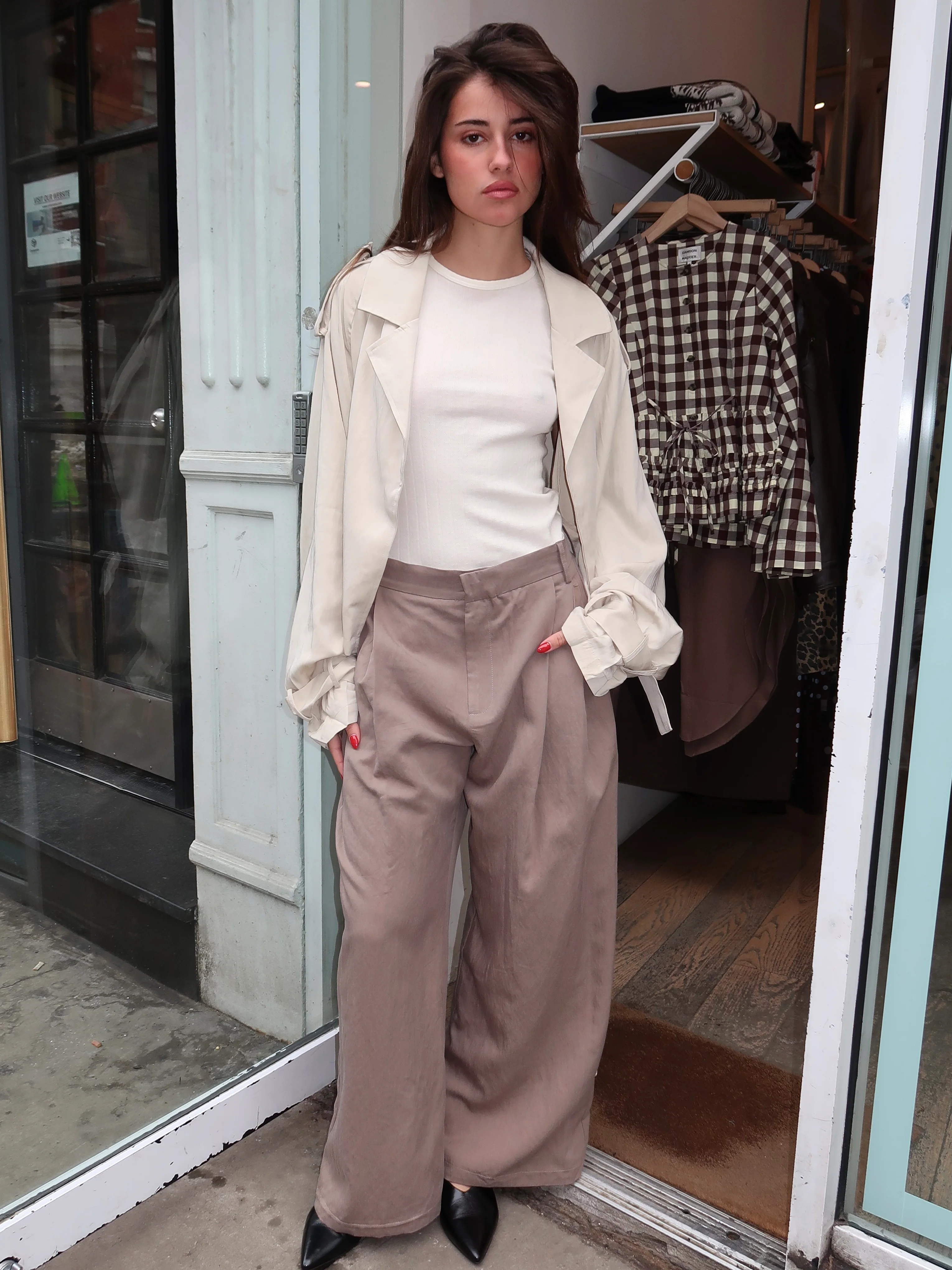 Leena Trousers in Olive - Image 4