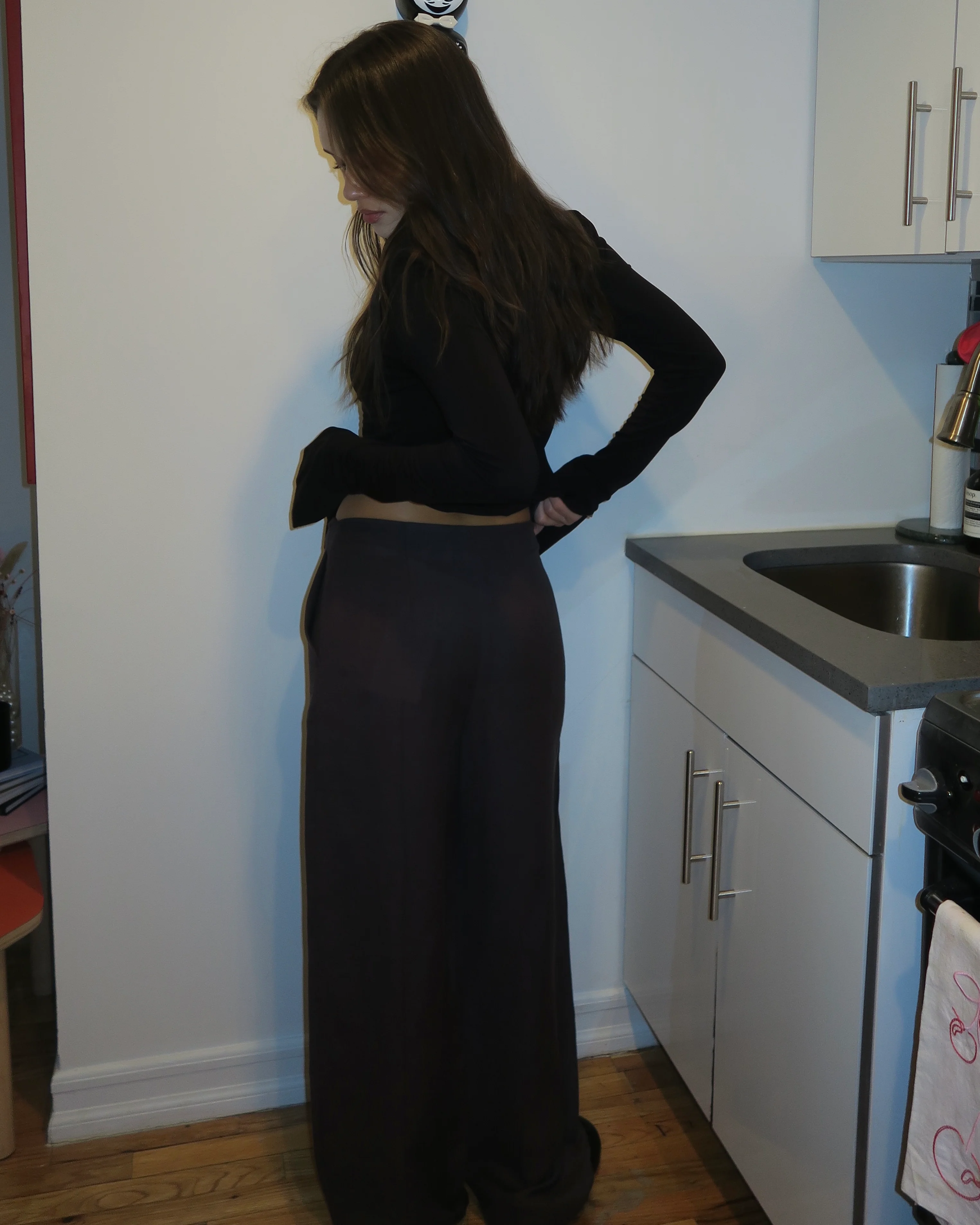 Lenza Trouser in Charcoal - Image 3