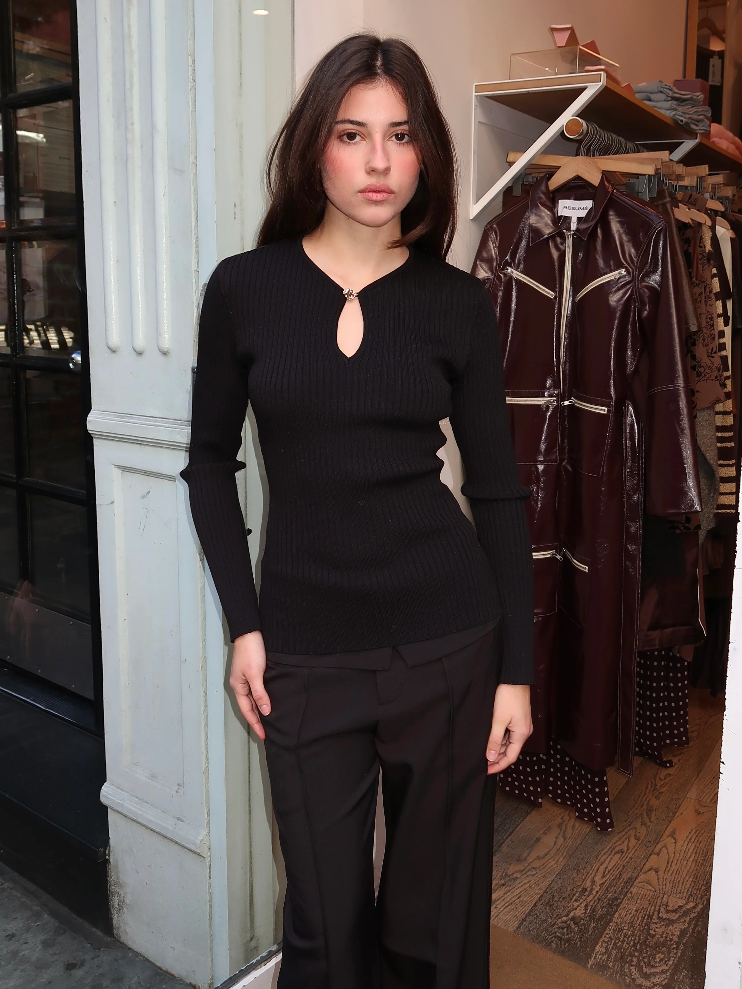 Lynly Sweater Top in Black