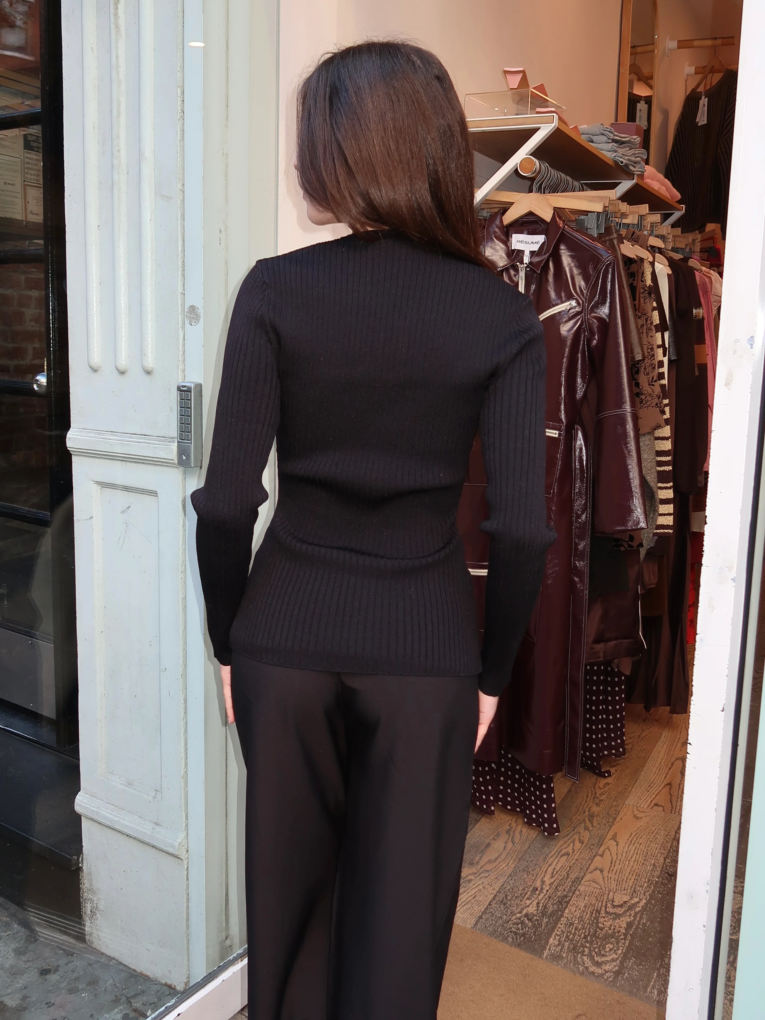 Lynly Sweater Top in Black - Image 3