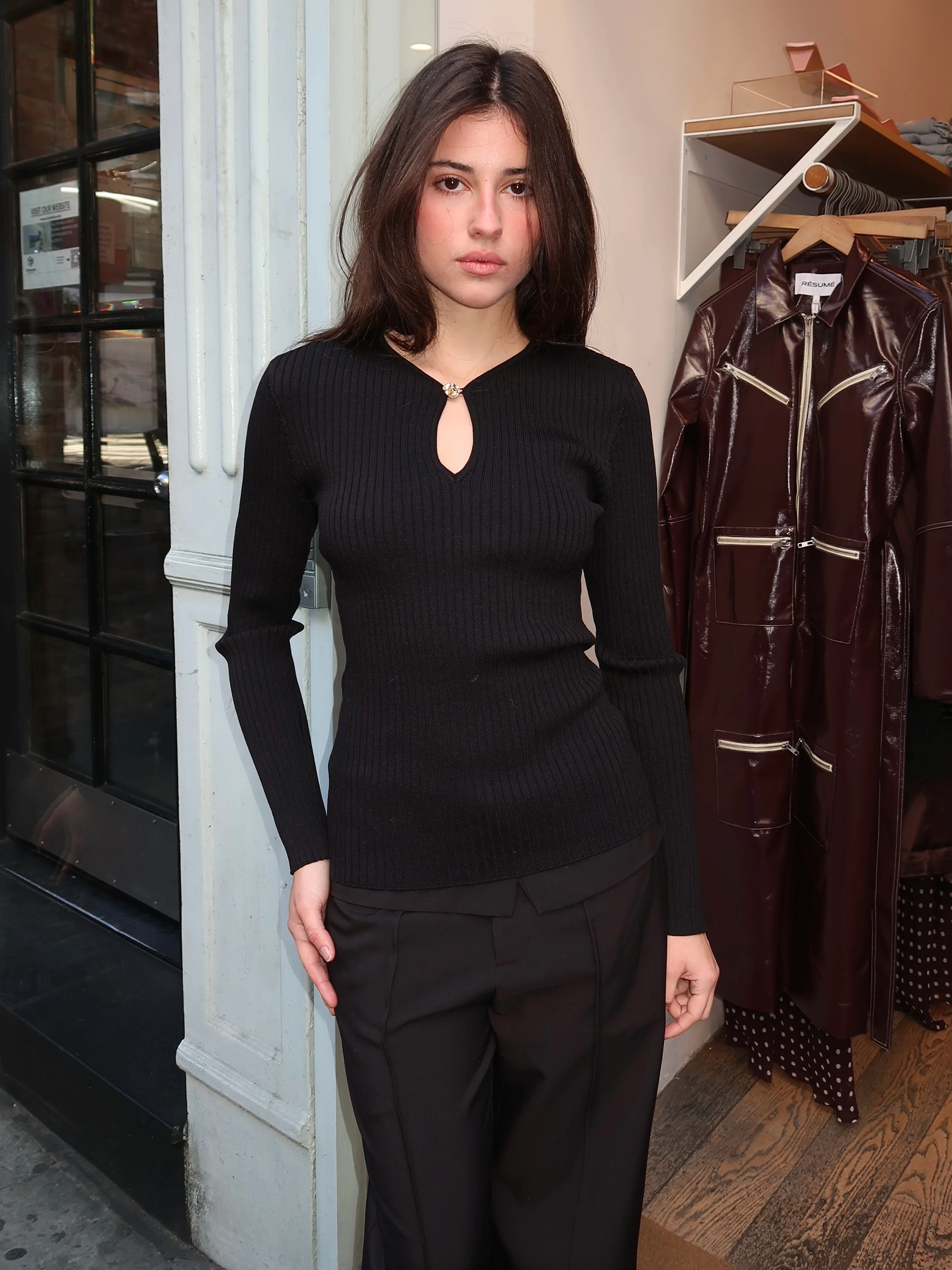 Lynly Sweater Top in Black - Image 4