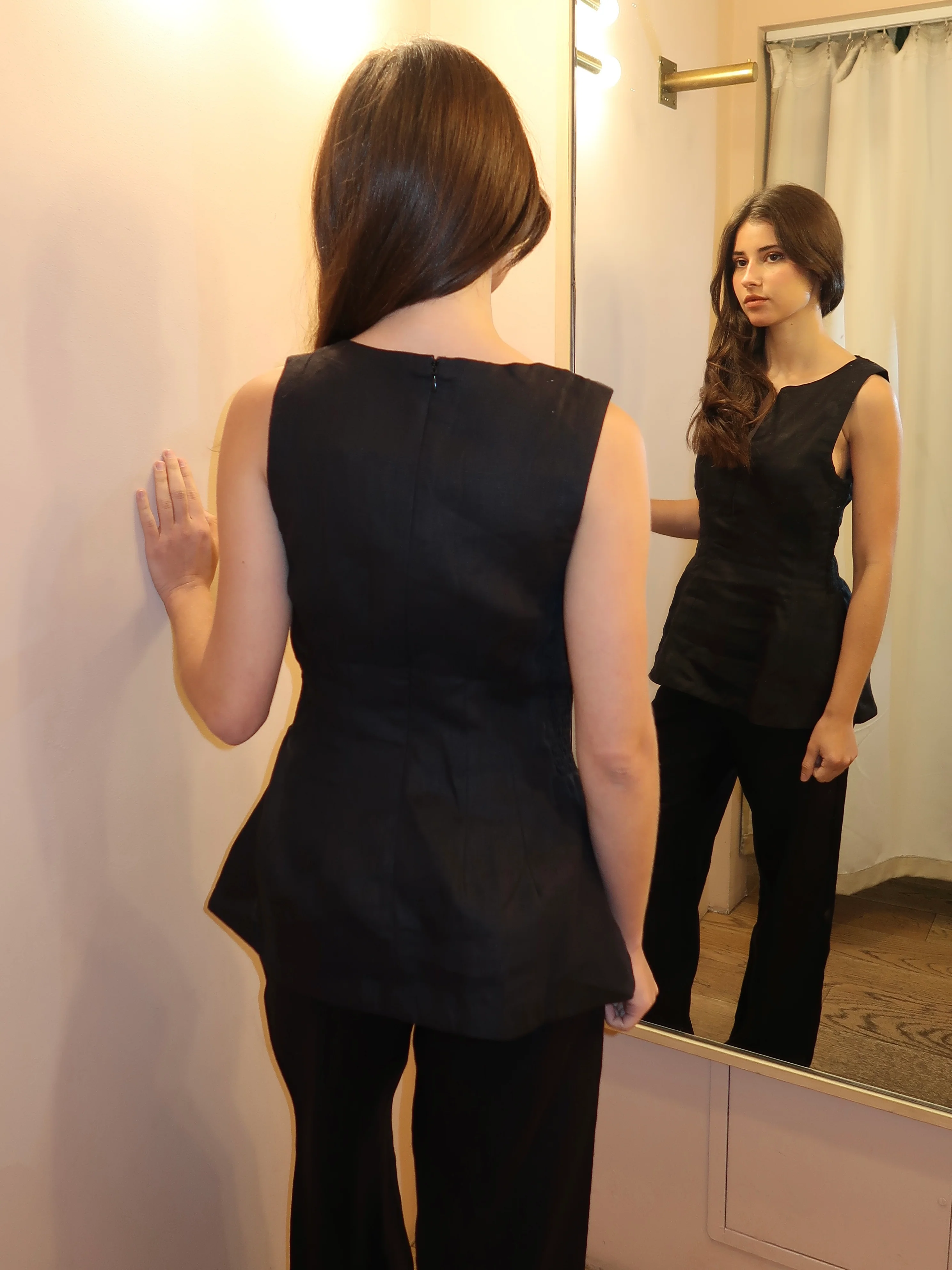 Melia Top in Black - Image 3