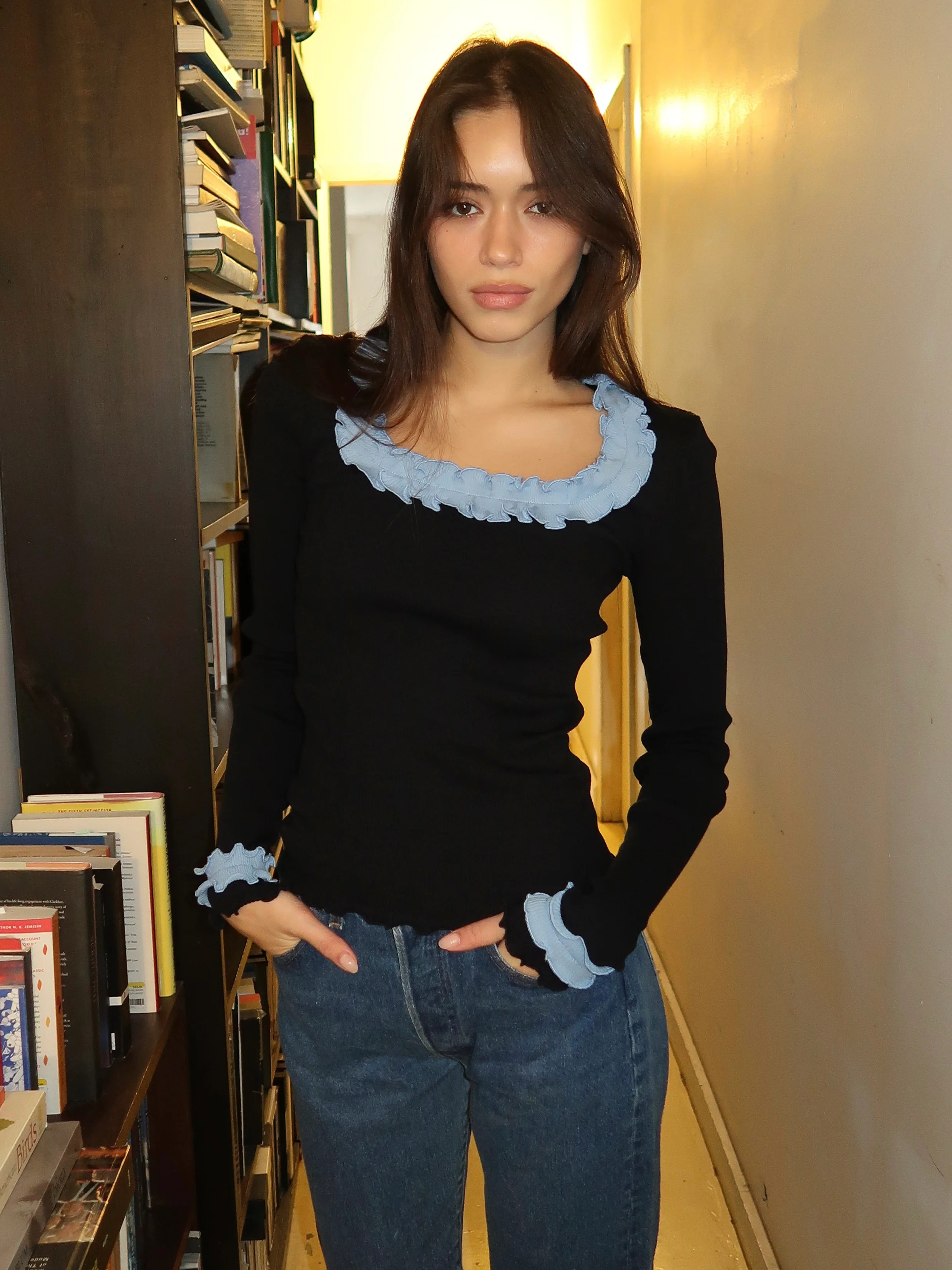 Rosie Seamless Top in Black/Blue