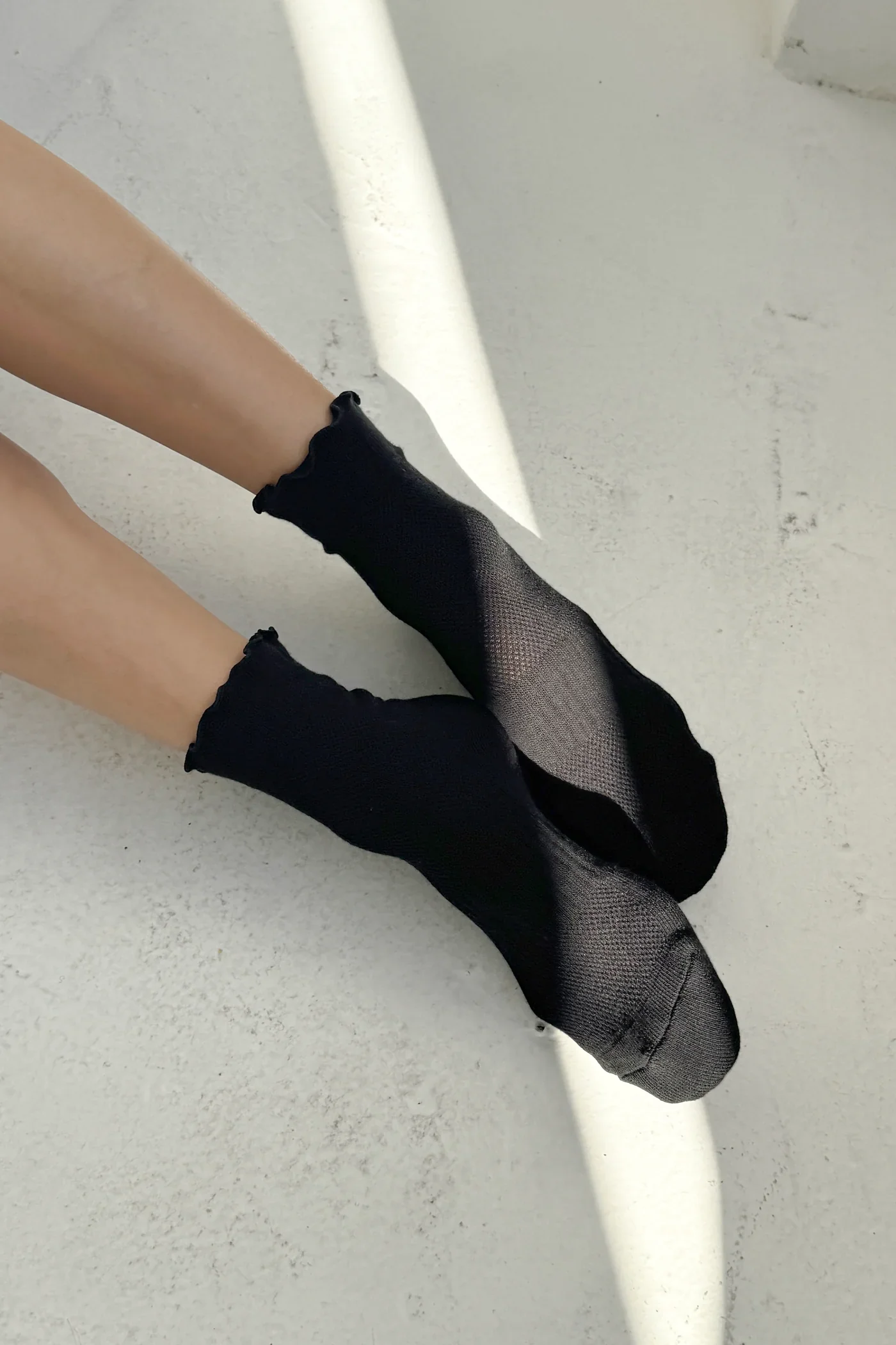 Ruffled Hugger Crew Socks in Black - Image 2