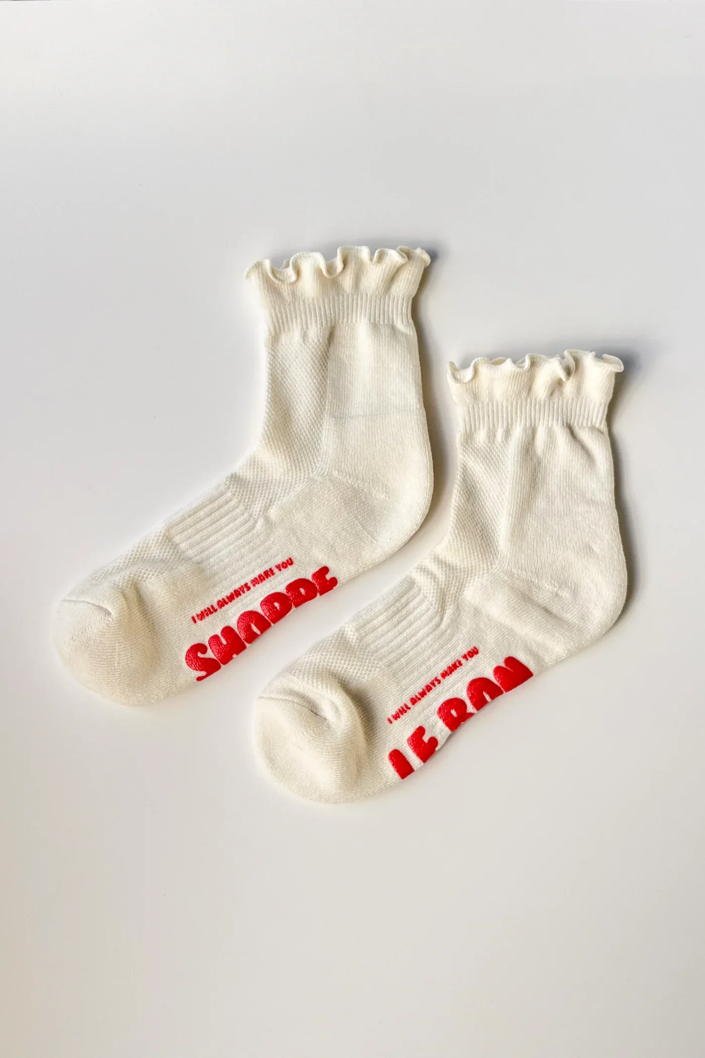 Ruffled Hugger Crew Socks in Vanilla / Red
