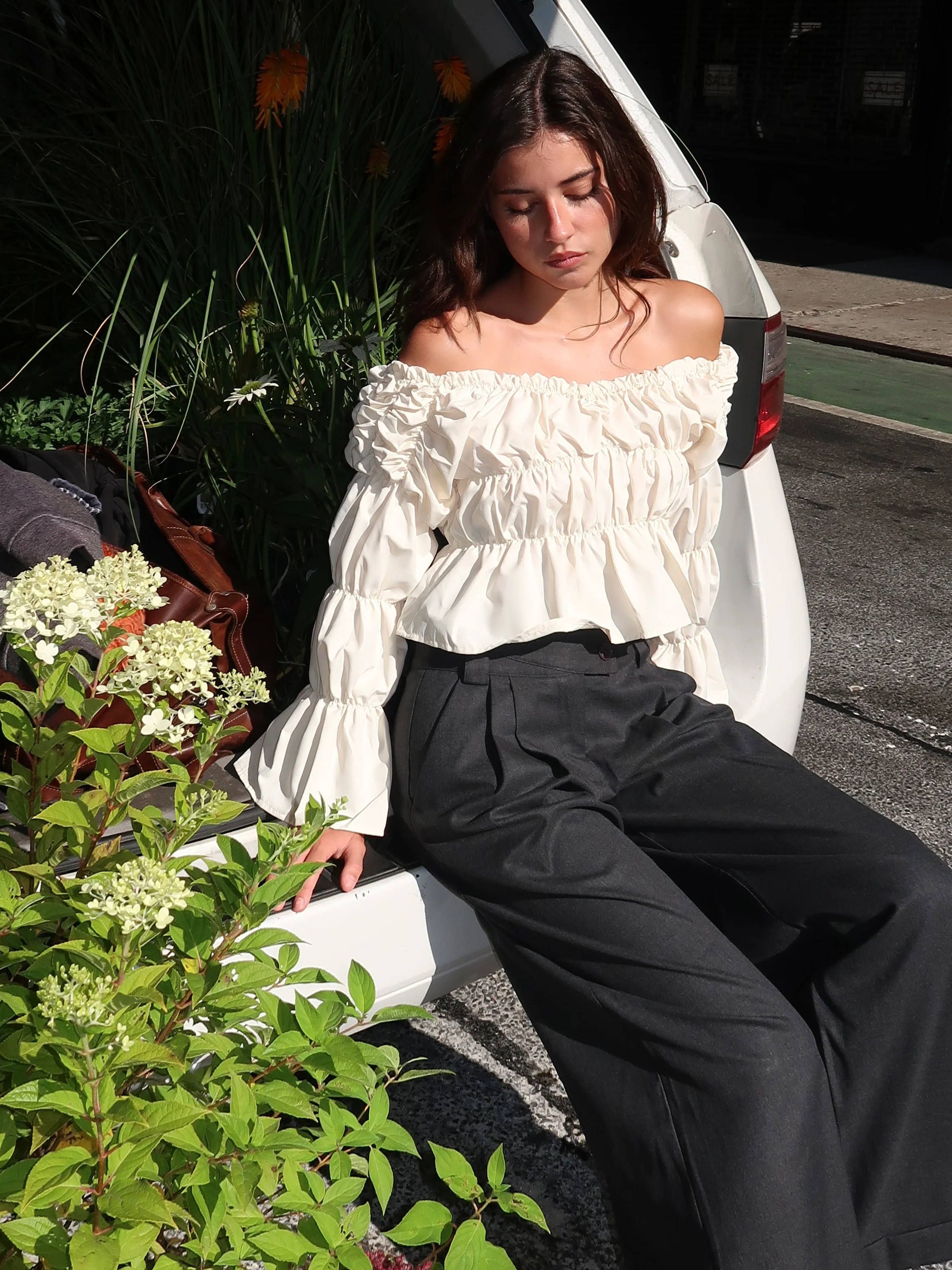 Sadie Ruched Blouse in Ecru - Image 4