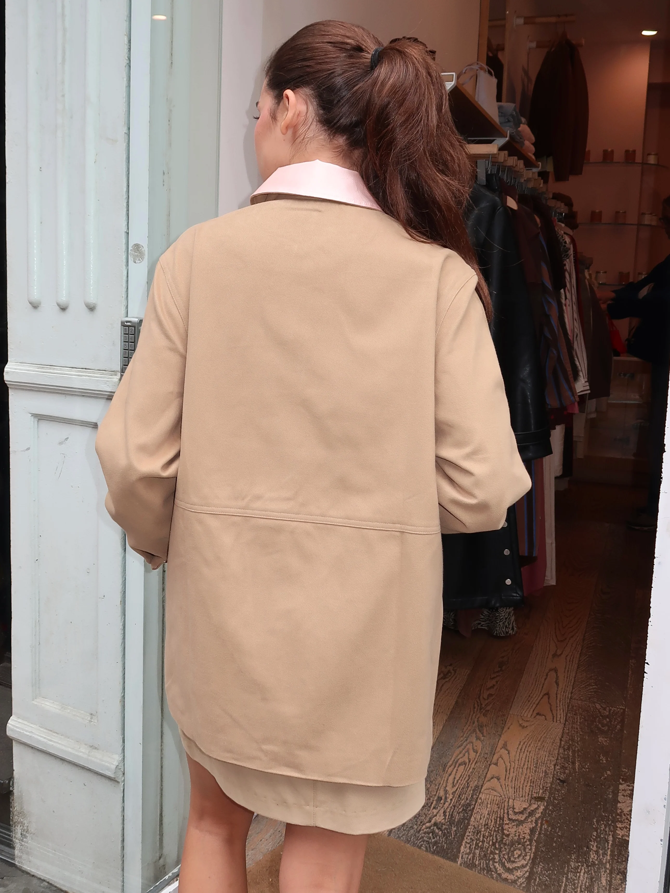 The Chino Contrast Jacket in Ballerina Khaki - Image 3