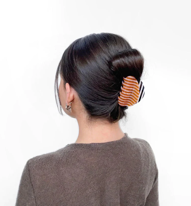 Juno Claw in Stripes - Image 2